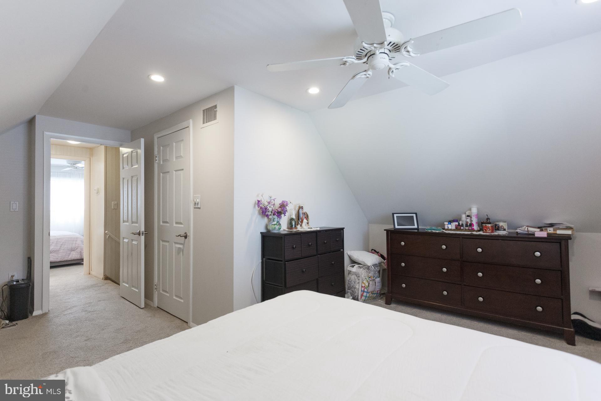 QUINCY HOLLOW - Residential