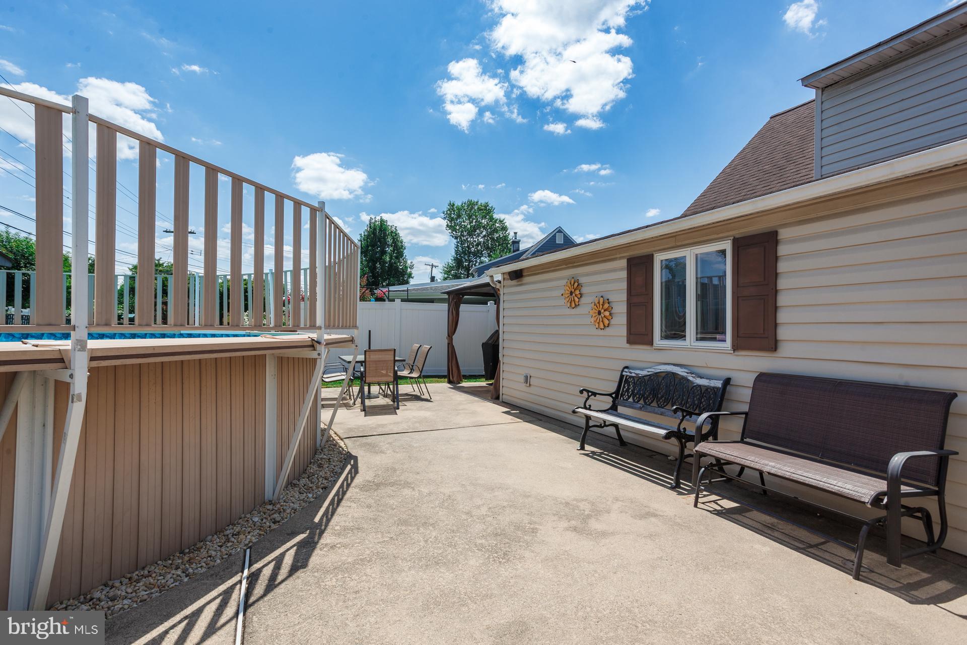 QUINCY HOLLOW - Residential