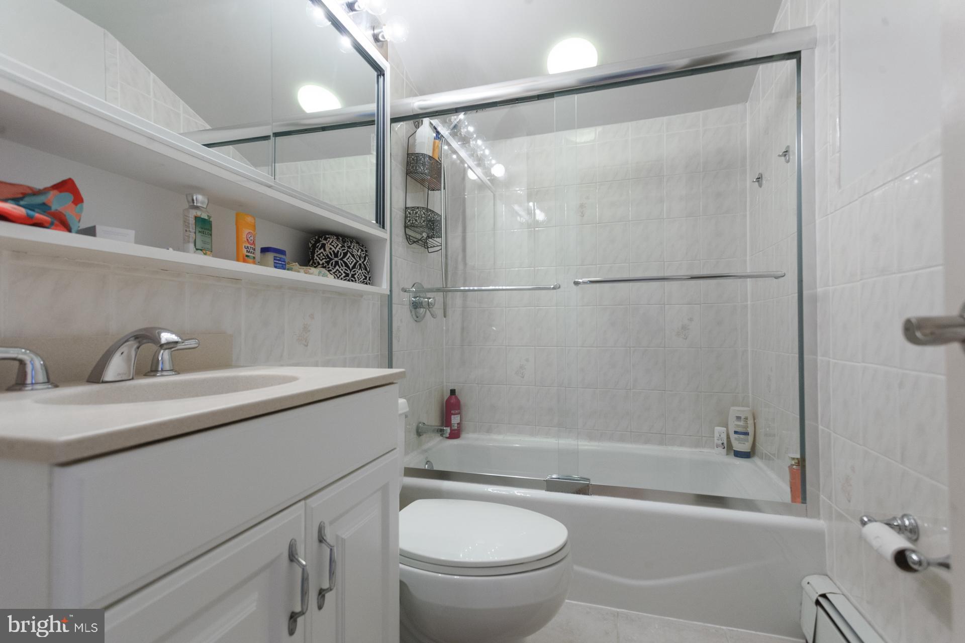 QUINCY HOLLOW - Residential