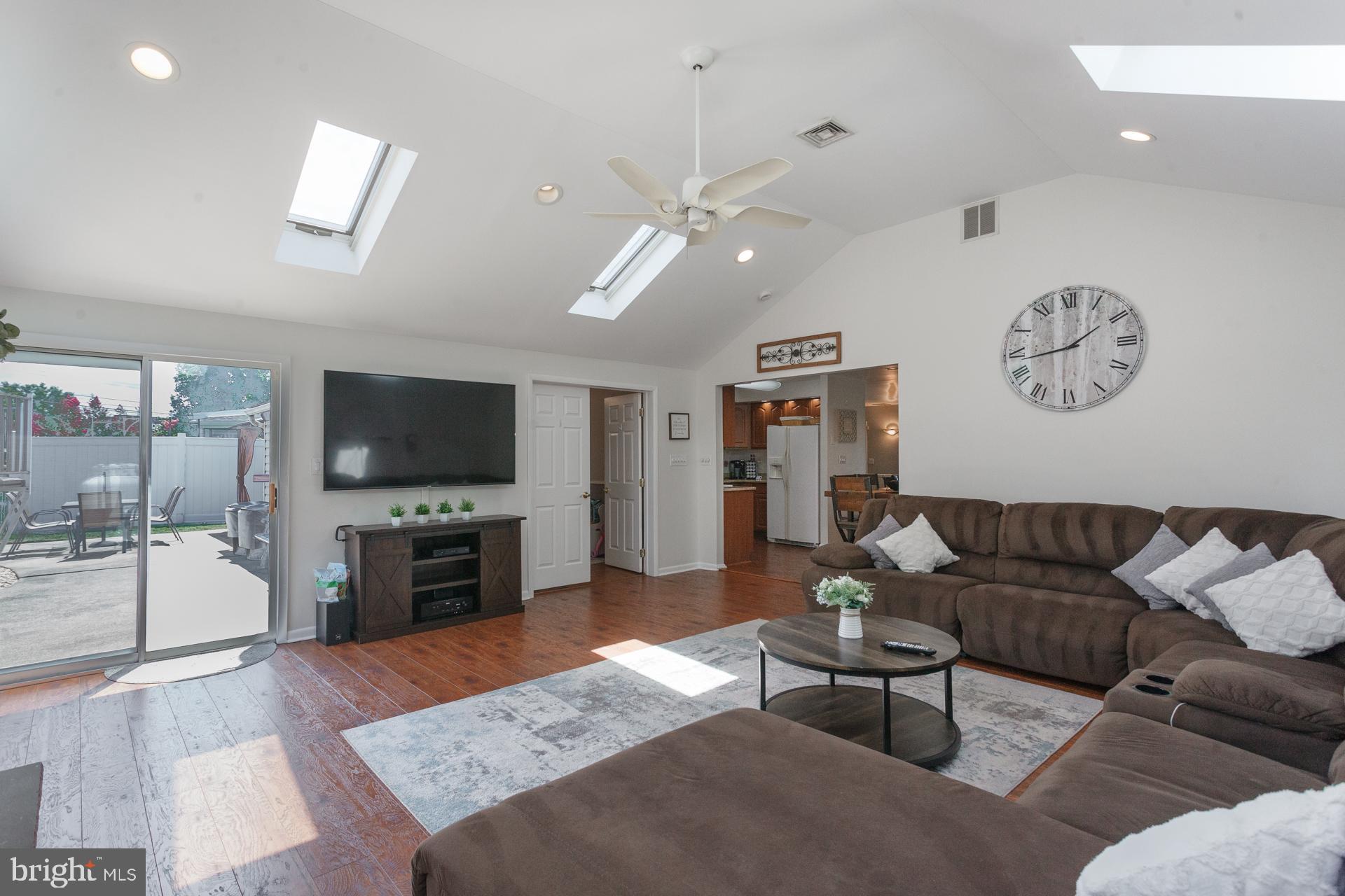 QUINCY HOLLOW - Residential