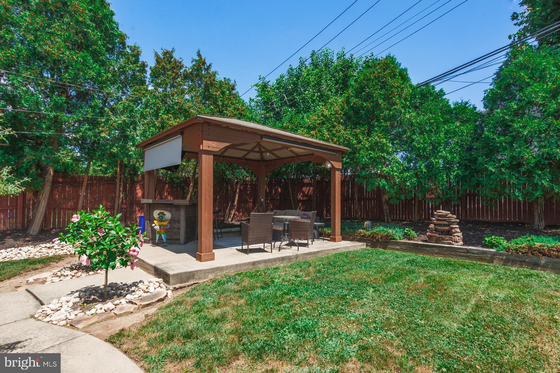 QUINCY HOLLOW - Residential