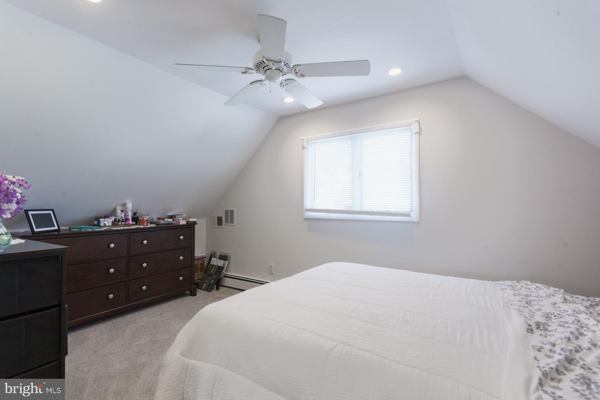 QUINCY HOLLOW - Residential