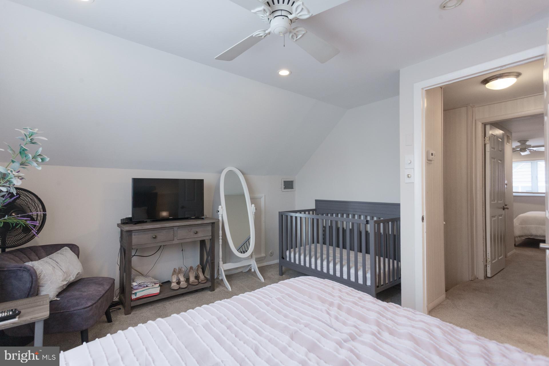 QUINCY HOLLOW - Residential