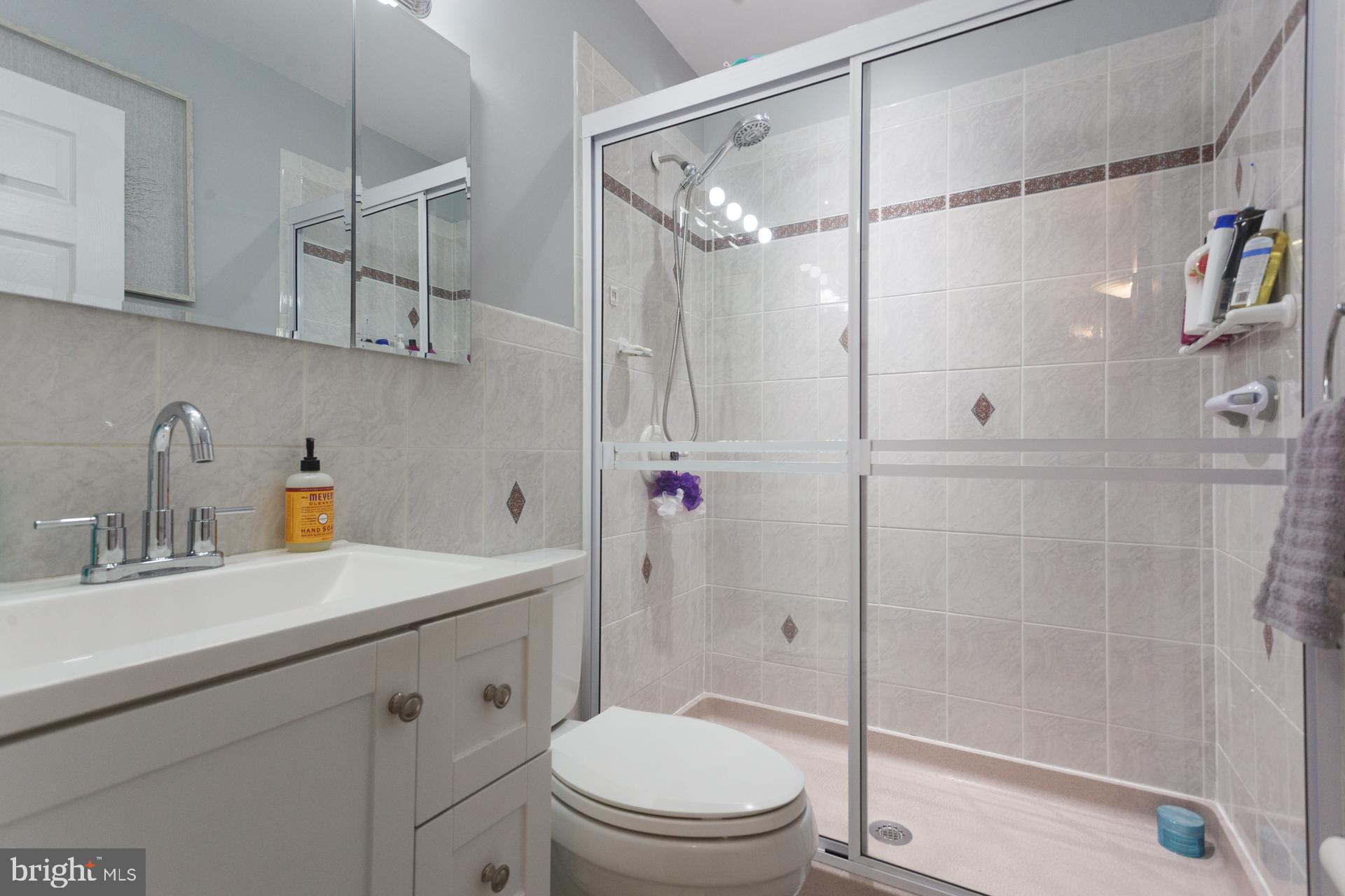 QUINCY HOLLOW - Residential