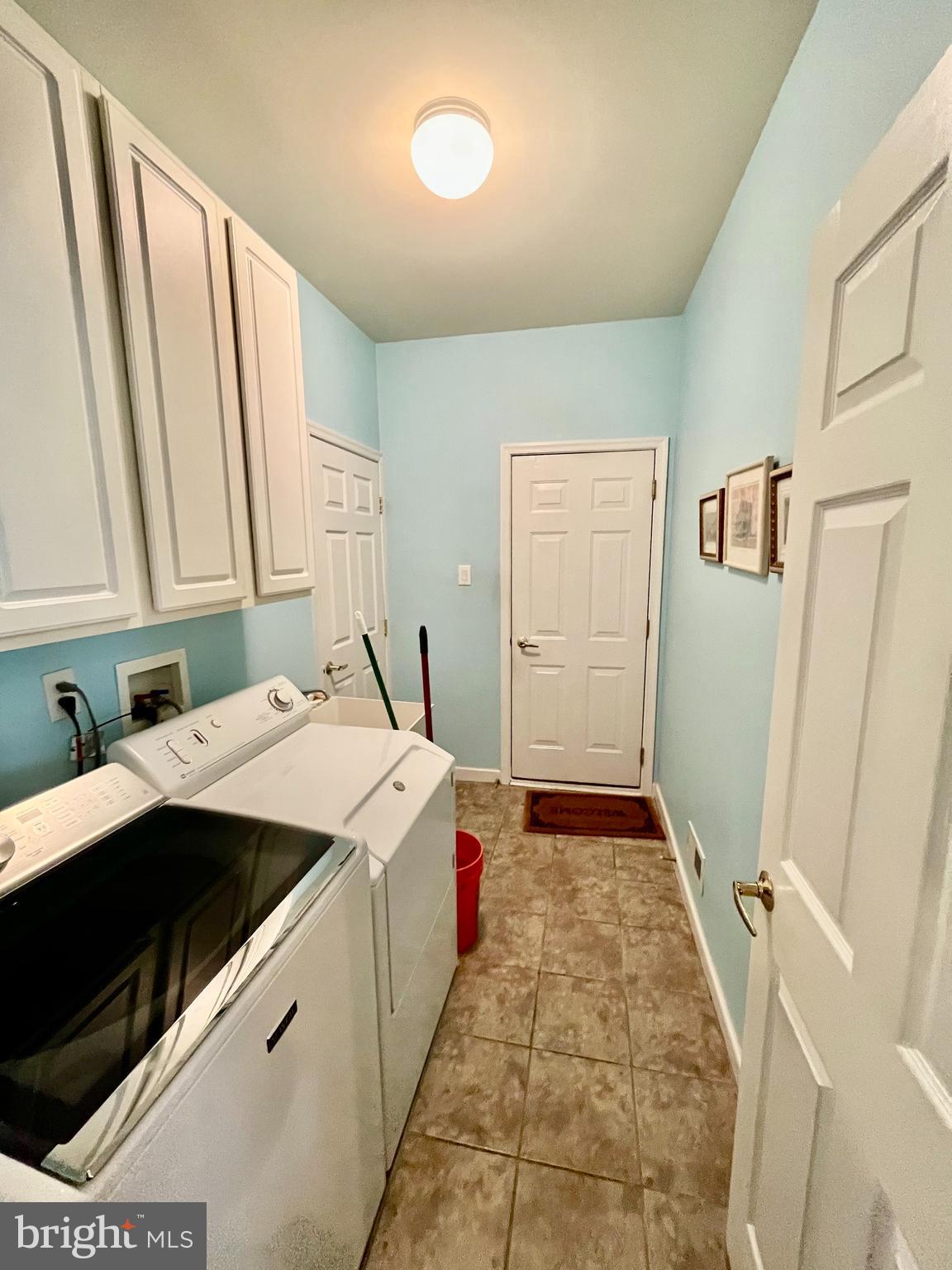 FLOWERS MILL - Residential