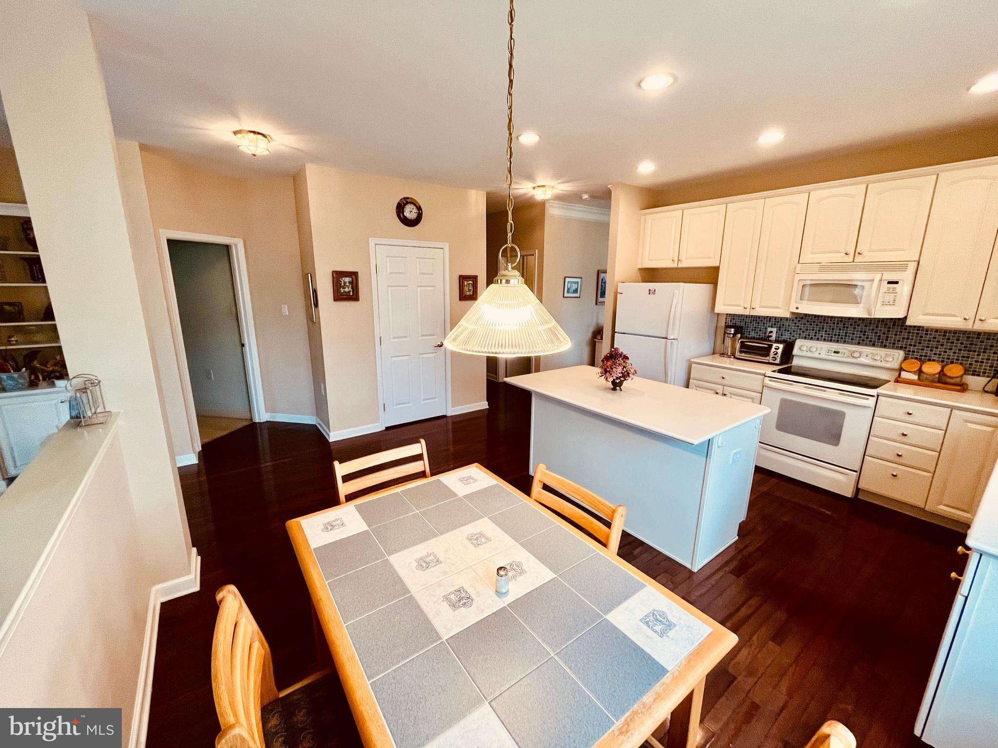 FLOWERS MILL - Residential