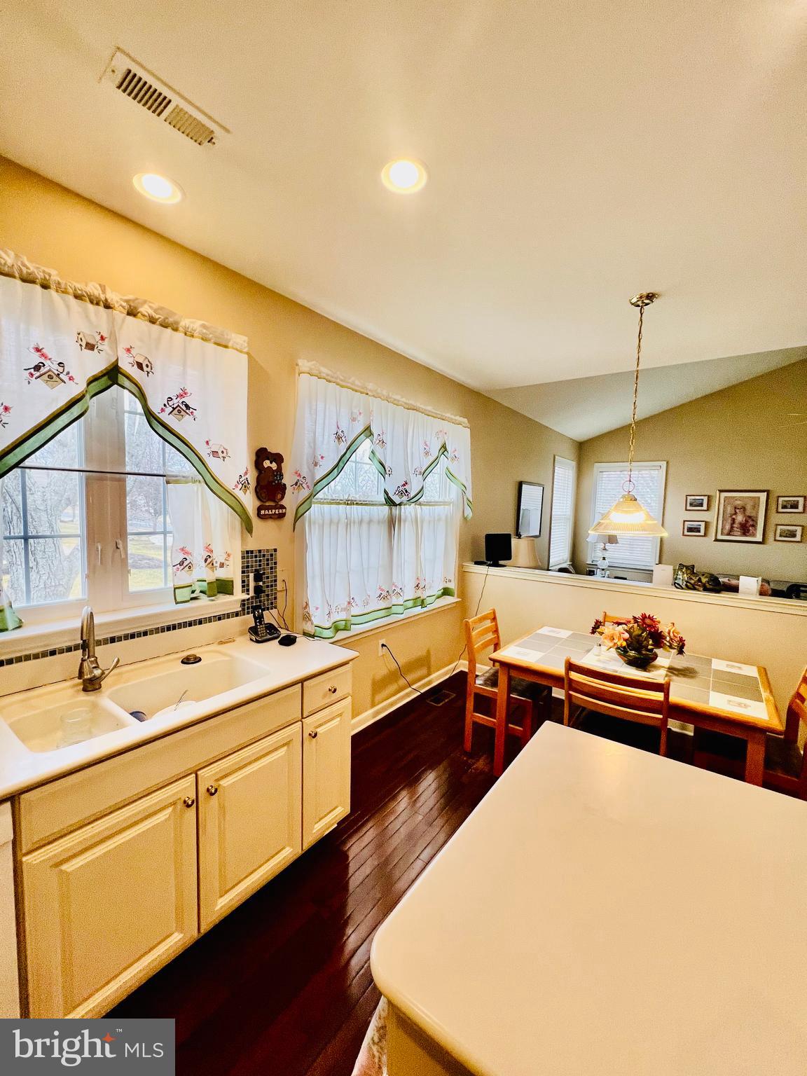 FLOWERS MILL - Residential