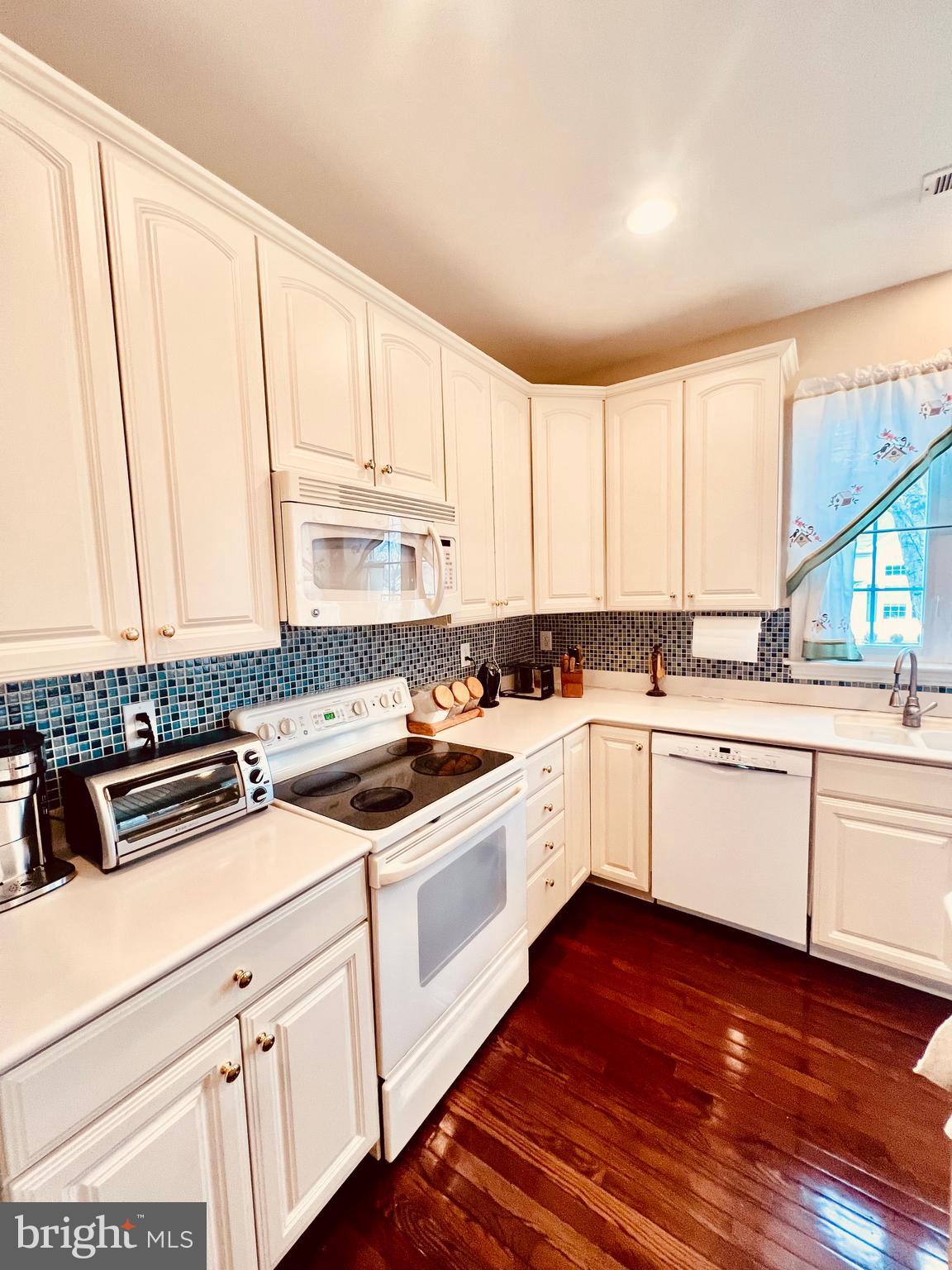 FLOWERS MILL - Residential