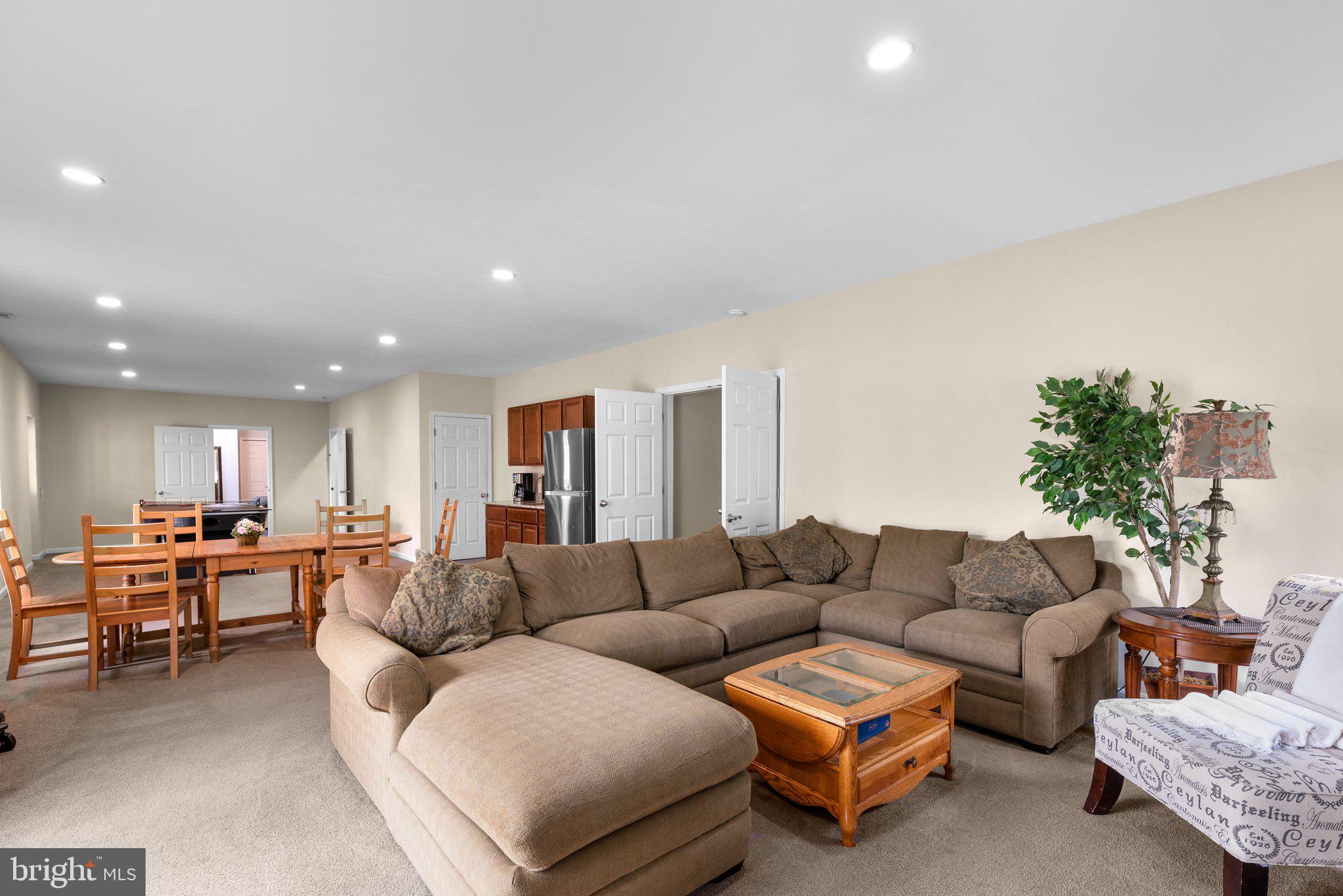 DAMASCUS OUTSIDE - Residential