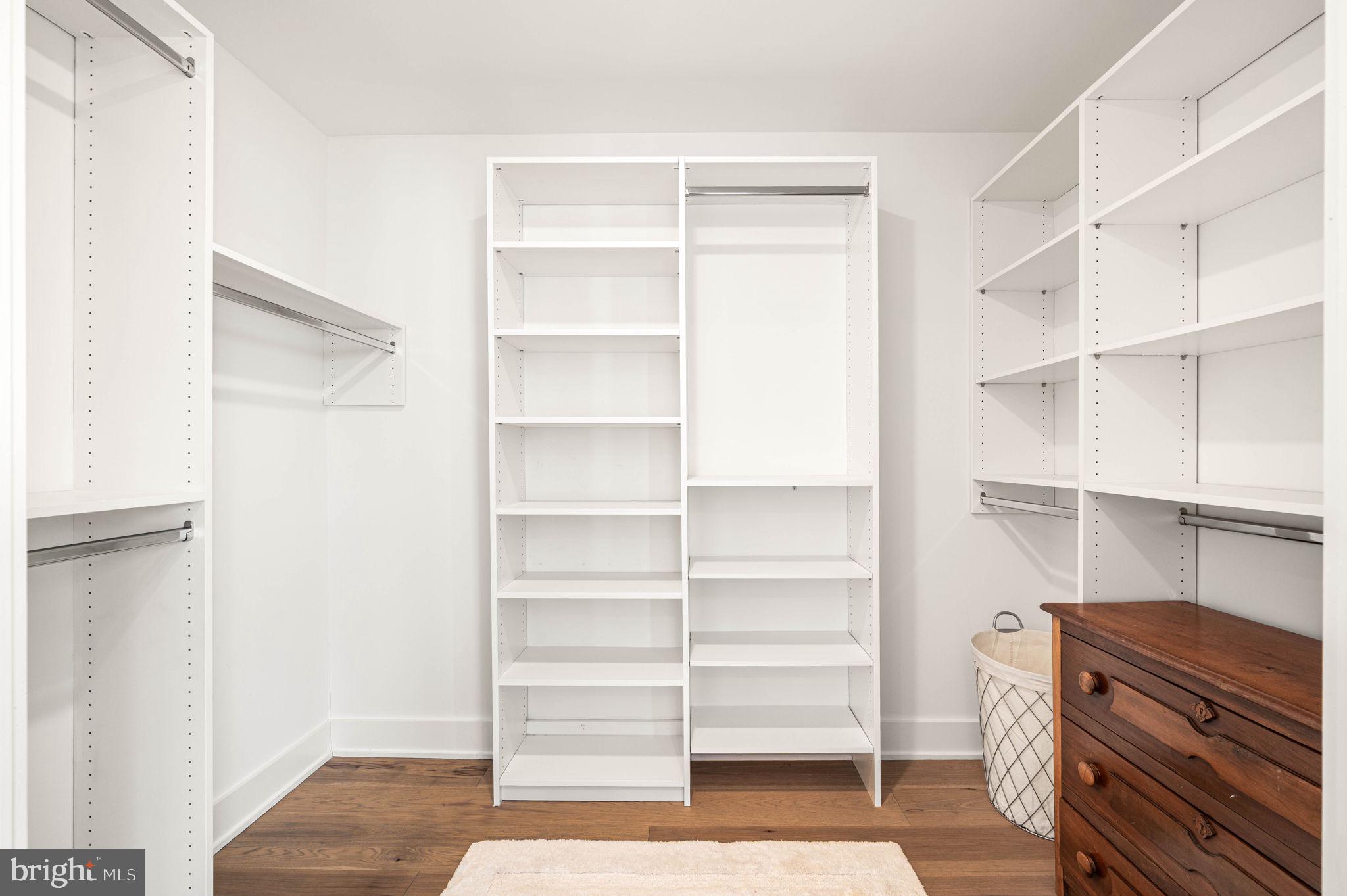 FAIRMOUNT - Residential