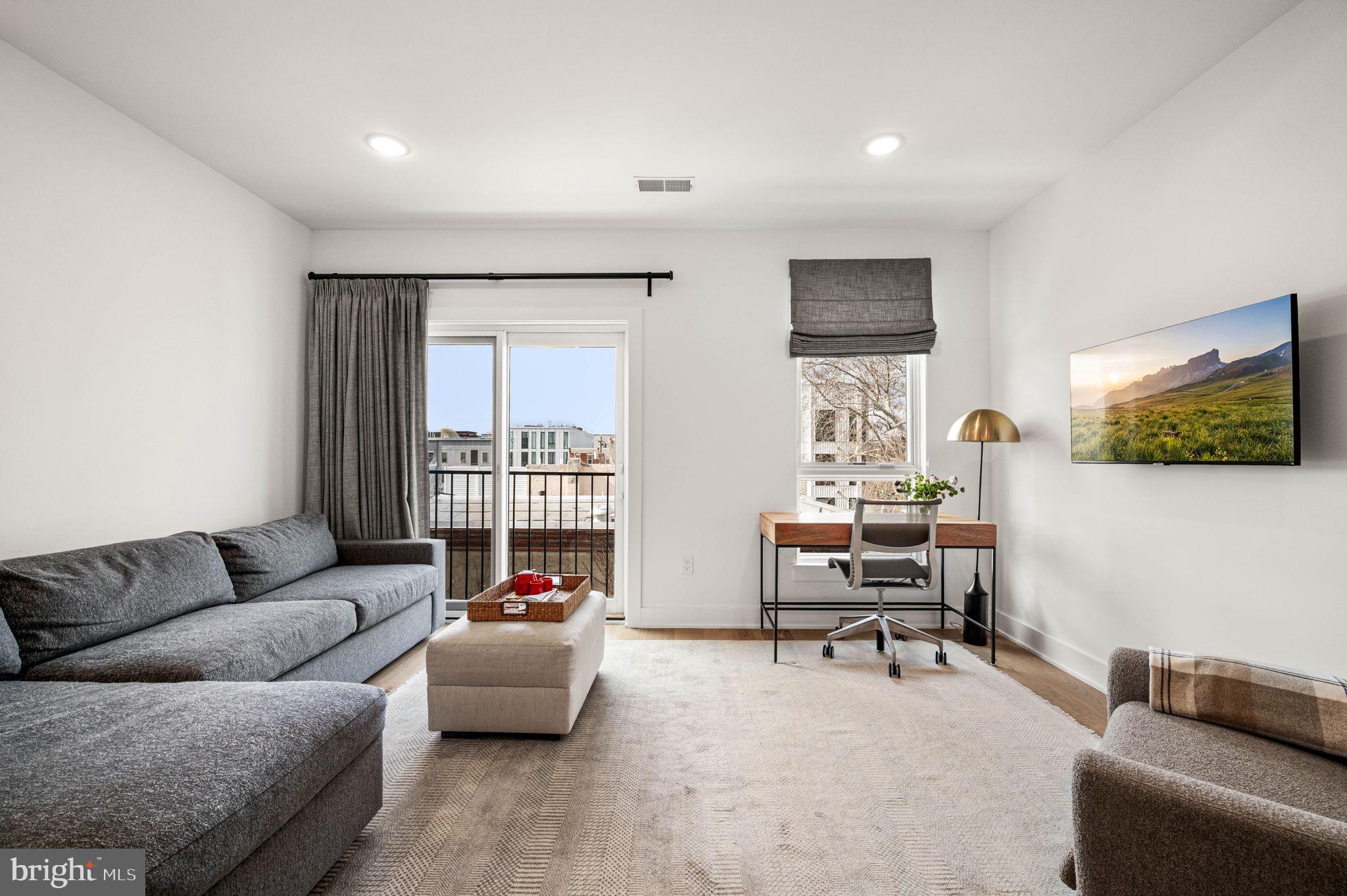 FAIRMOUNT - Residential