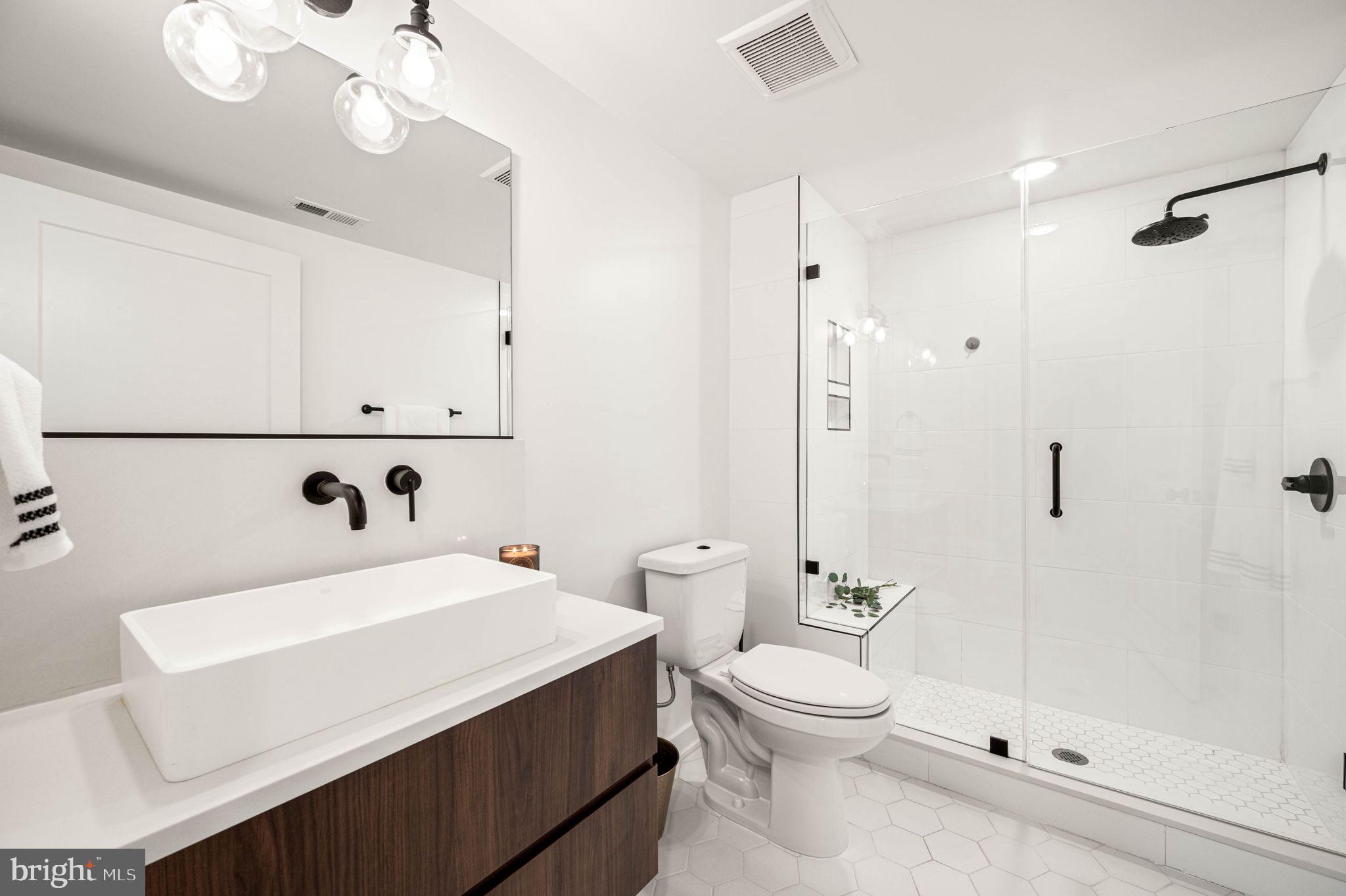 FAIRMOUNT - Residential