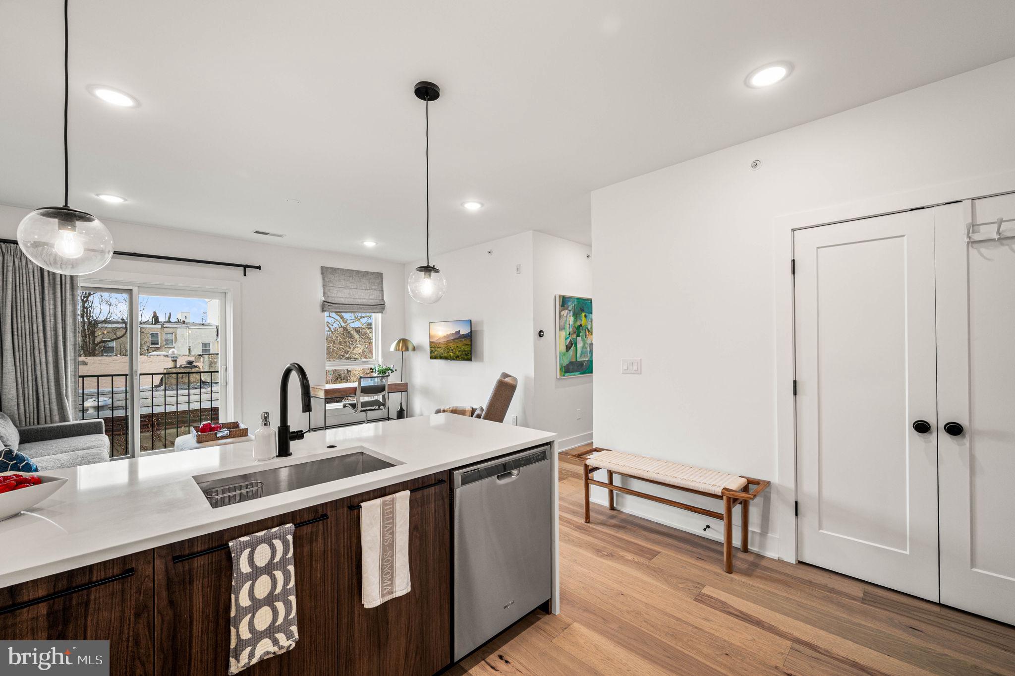 FAIRMOUNT - Residential