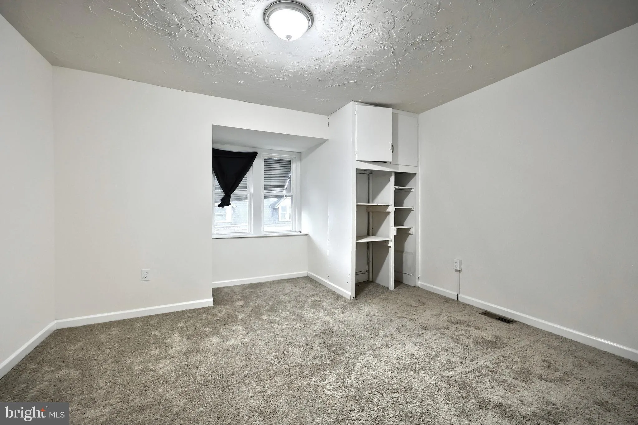 York, Pennsylvania 17403, United States, 4 Bedrooms Bedrooms, ,2 BathroomsBathrooms,Residential,Pending,133707