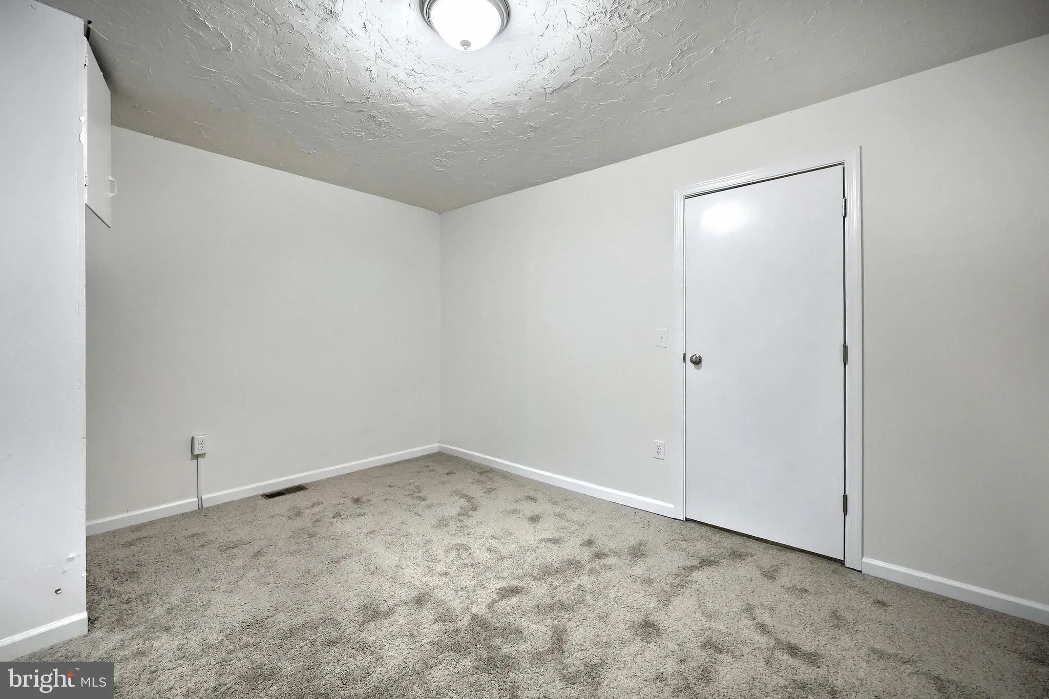 York, Pennsylvania 17403, United States, 4 Bedrooms Bedrooms, ,2 BathroomsBathrooms,Residential,Pending,133707