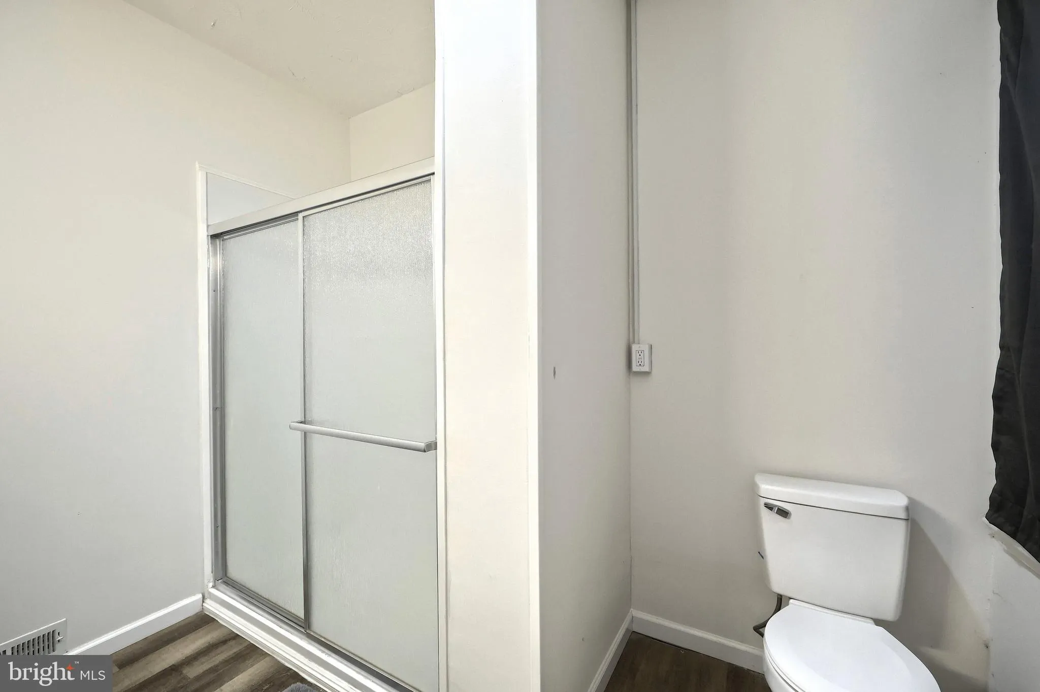 York, Pennsylvania 17403, United States, 4 Bedrooms Bedrooms, ,2 BathroomsBathrooms,Residential,Pending,133707