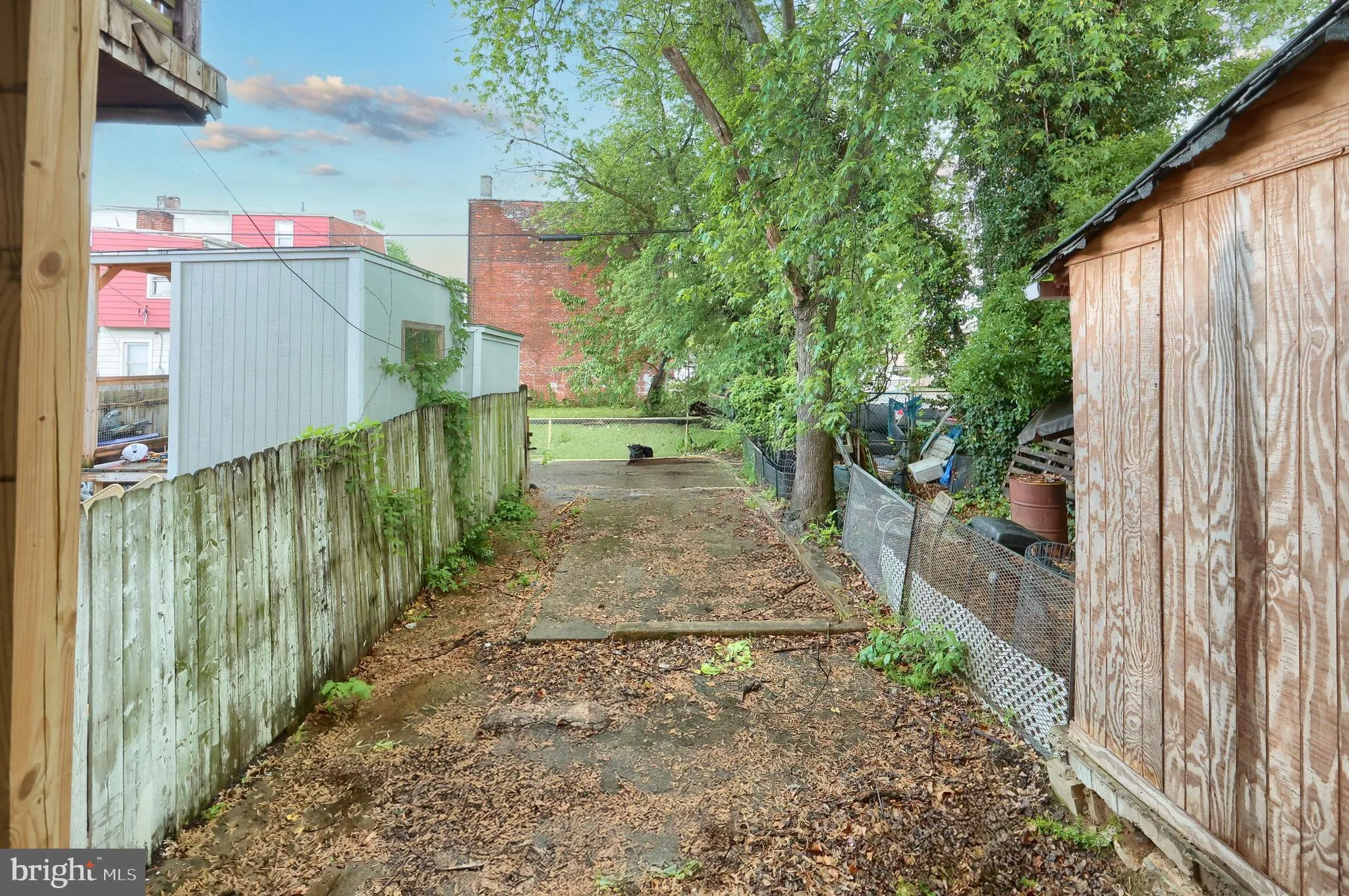 York, Pennsylvania 17403, United States, 4 Bedrooms Bedrooms, ,2 BathroomsBathrooms,Residential,Pending,133707