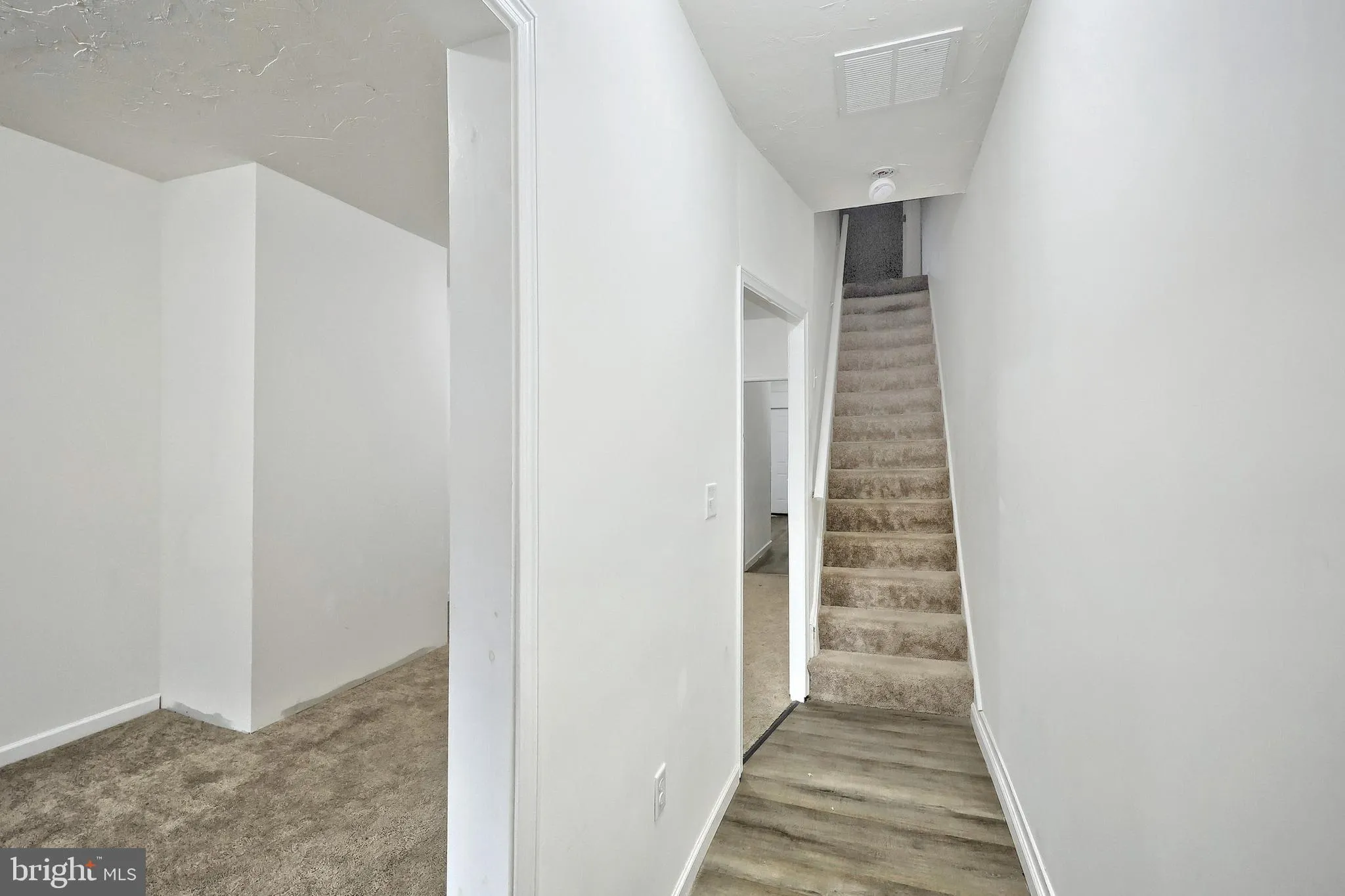 York, Pennsylvania 17403, United States, 4 Bedrooms Bedrooms, ,2 BathroomsBathrooms,Residential,Pending,133707