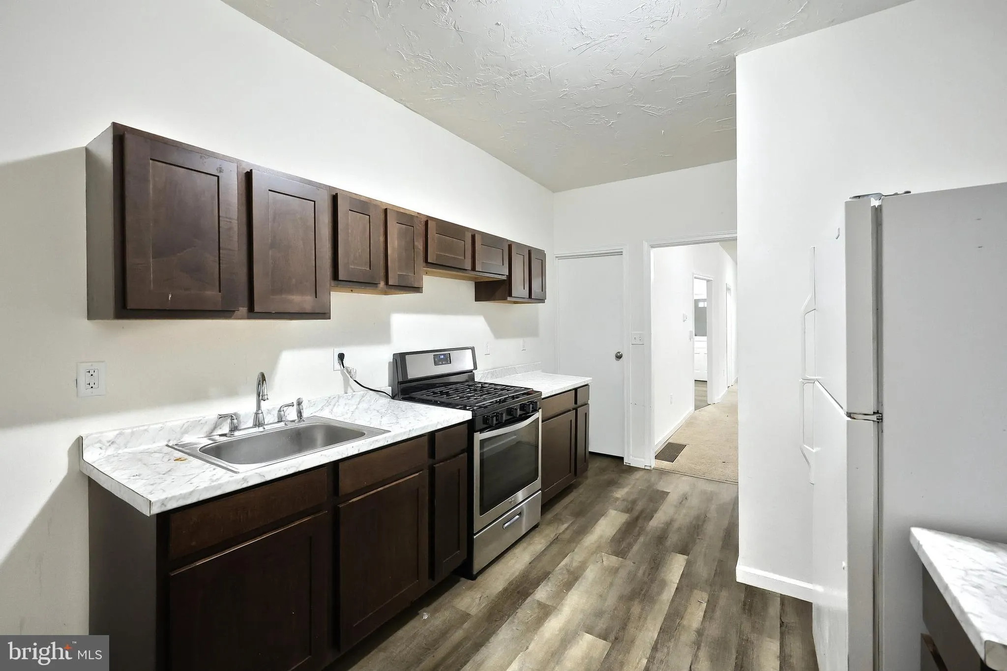 York, Pennsylvania 17403, United States, 4 Bedrooms Bedrooms, ,2 BathroomsBathrooms,Residential,Pending,133707