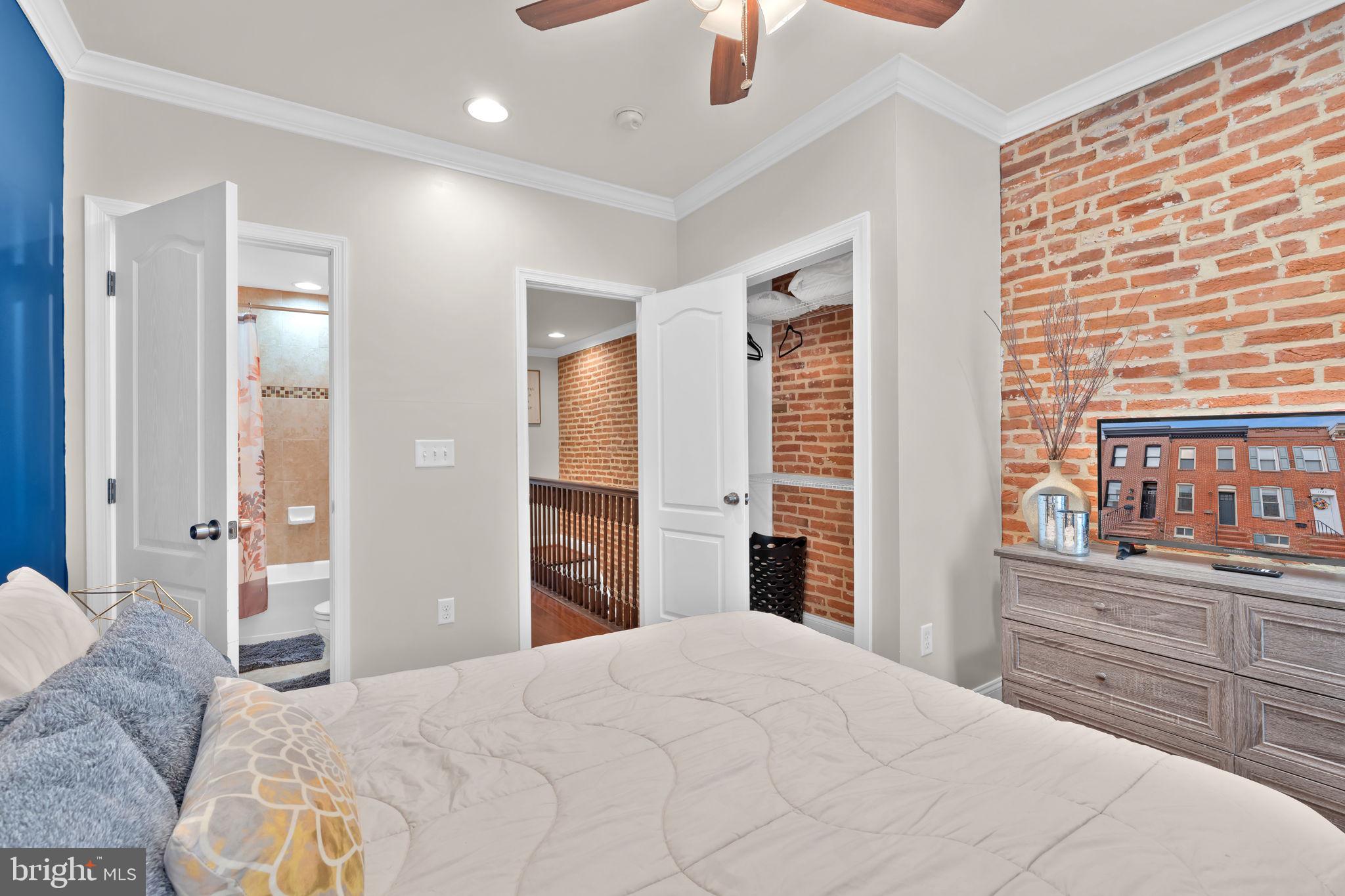 RIVERSIDE - Residential