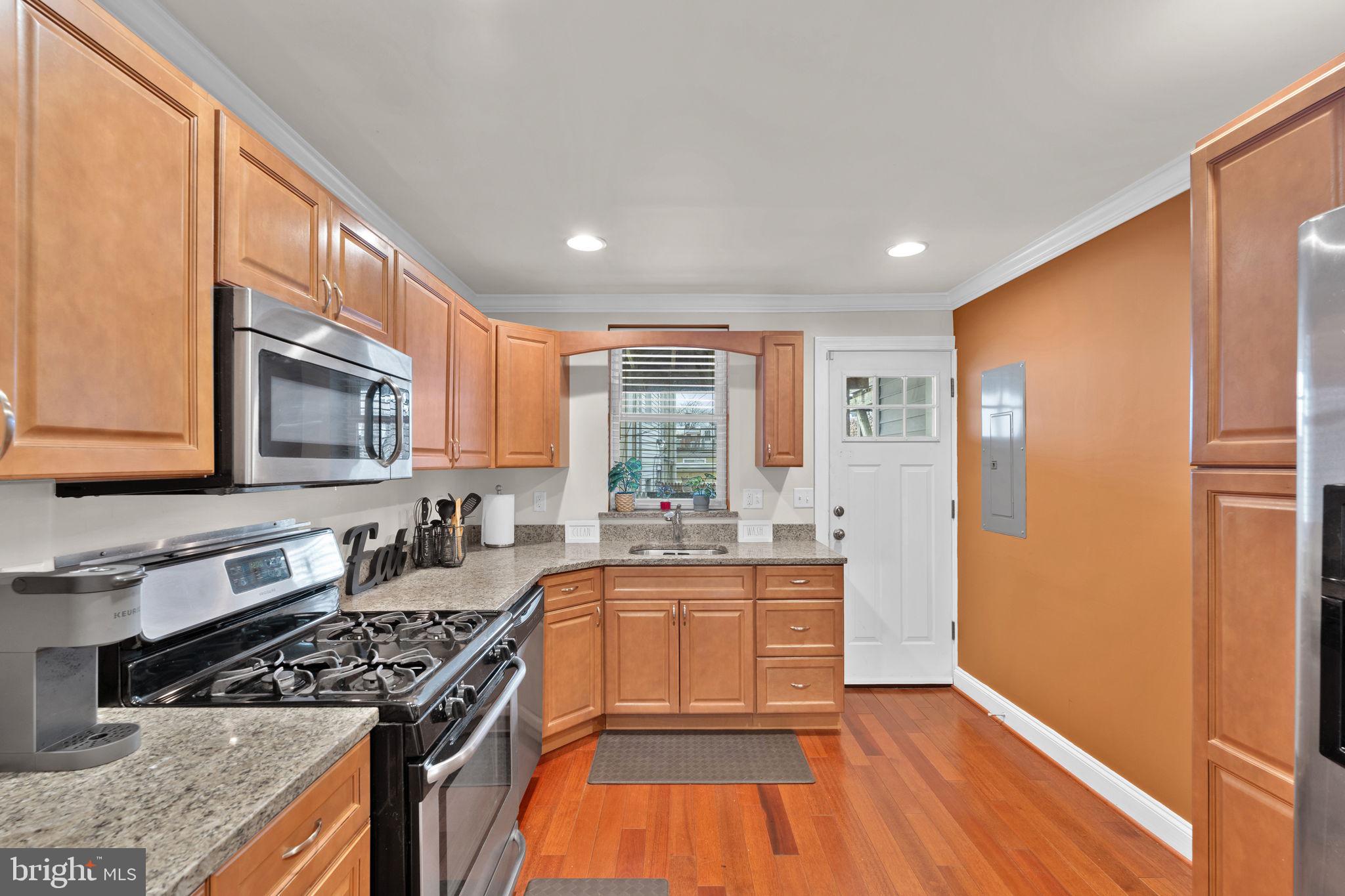 RIVERSIDE - Residential