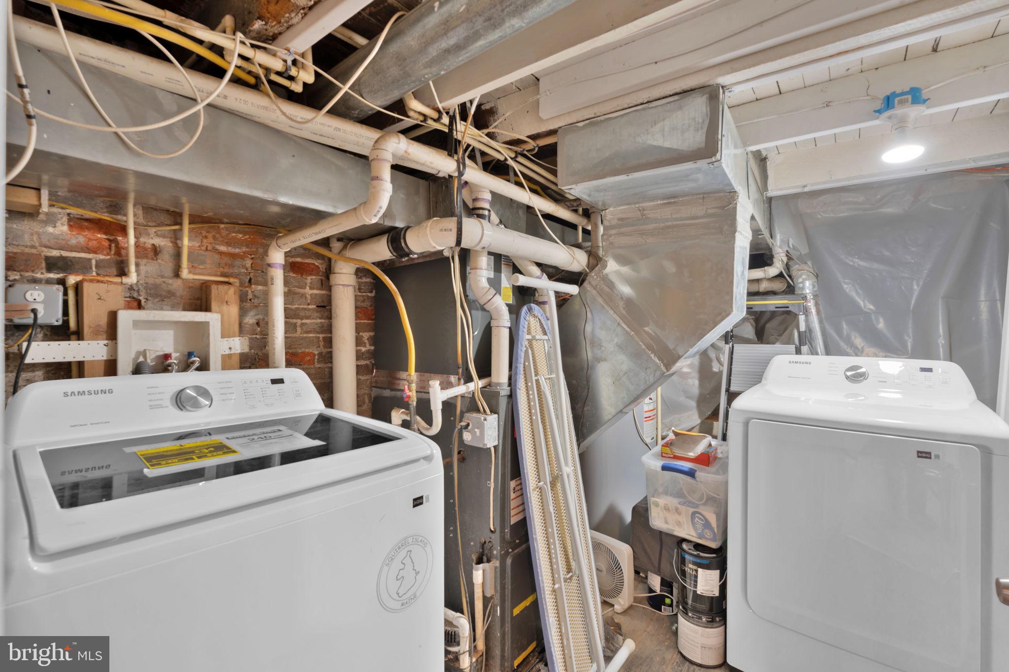 RIVERSIDE - Residential