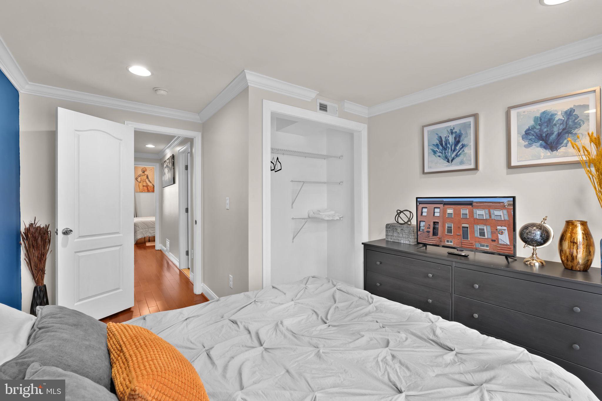 RIVERSIDE - Residential