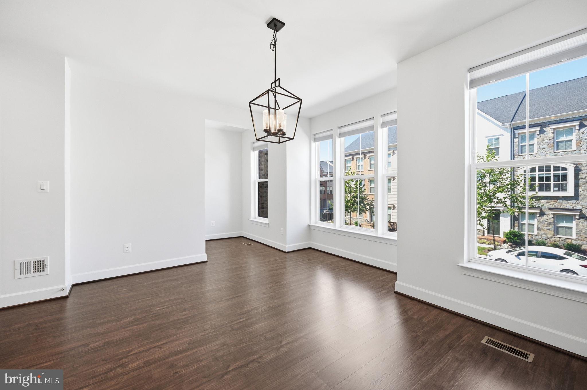5179 RIDGEVIEW RETREAT DRIVE