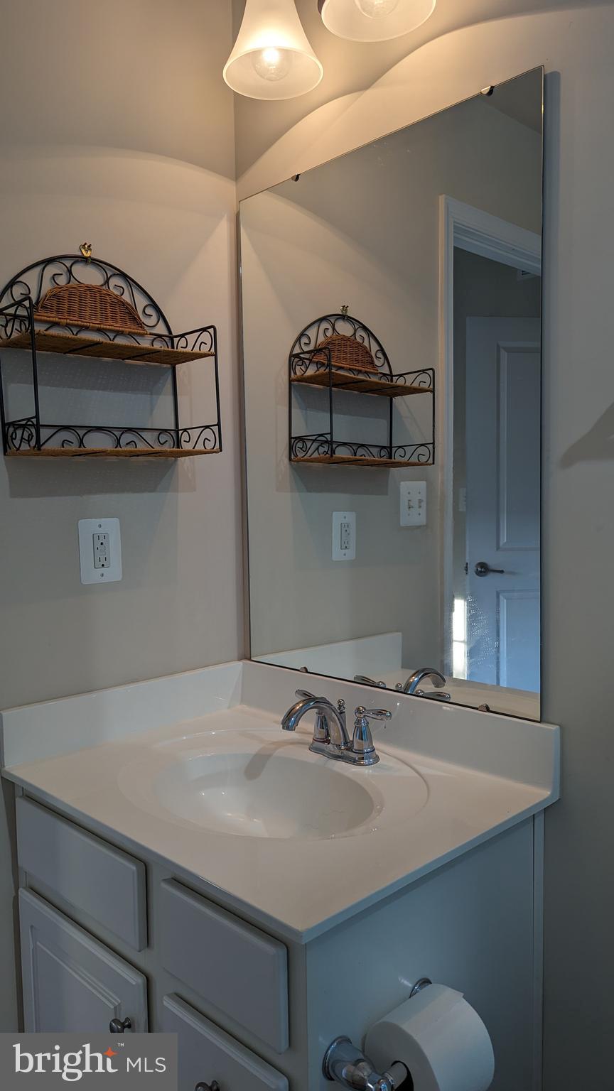 O'DONNELL SQUARE - Residential Lease