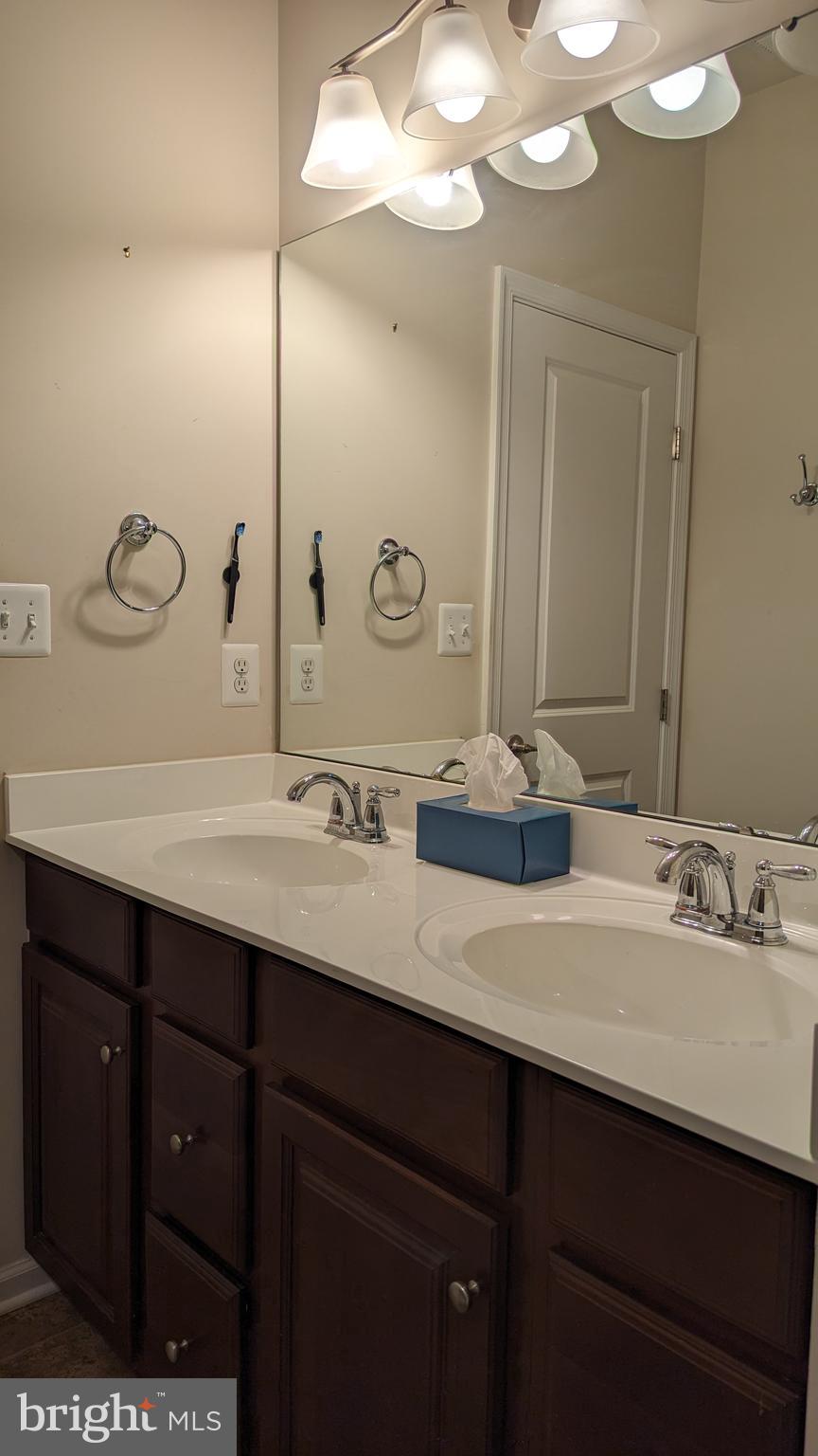 O'DONNELL SQUARE - Residential Lease