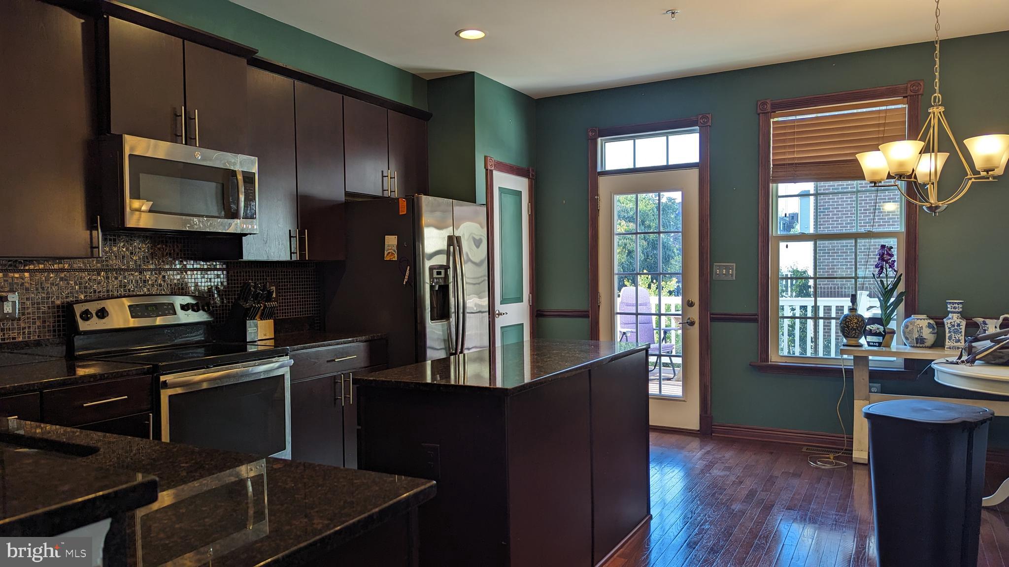 O'DONNELL SQUARE - Residential Lease