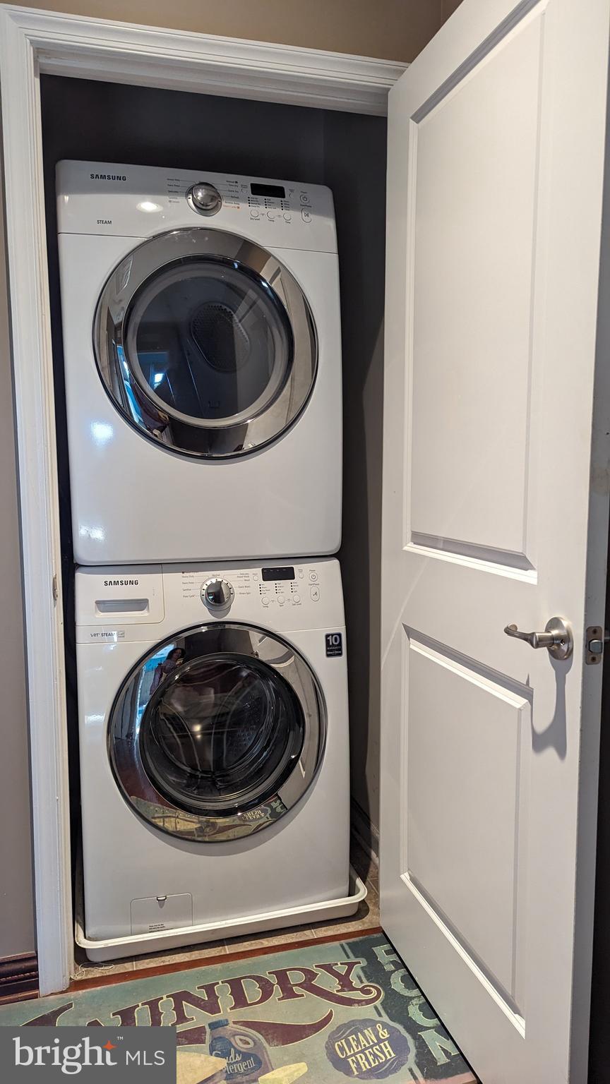 O'DONNELL SQUARE - Residential Lease