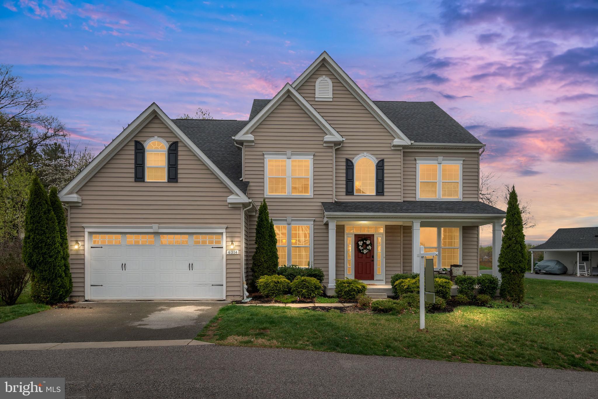 MONTGOMERY CROSSING - Residential