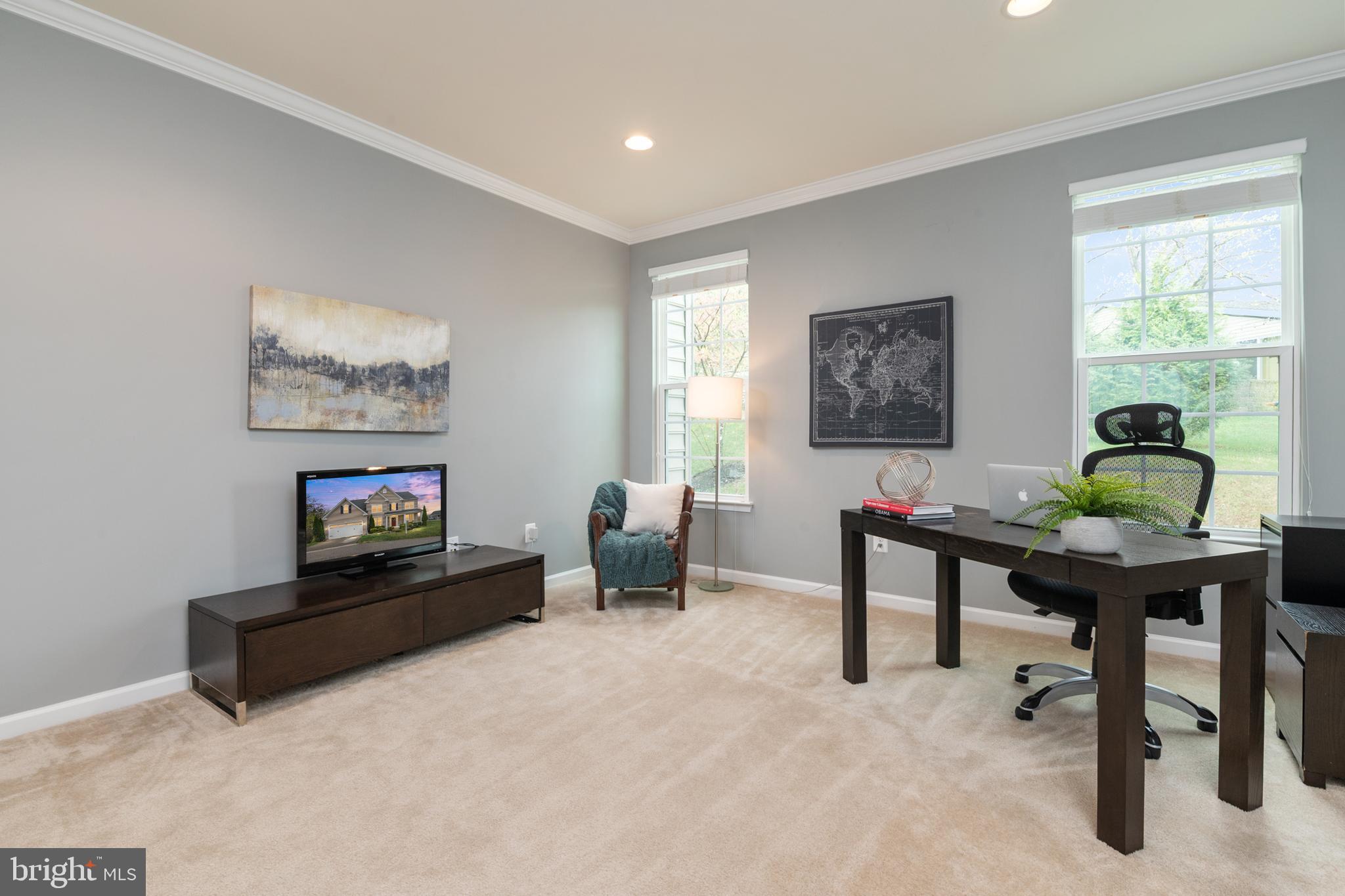 MONTGOMERY CROSSING - Residential