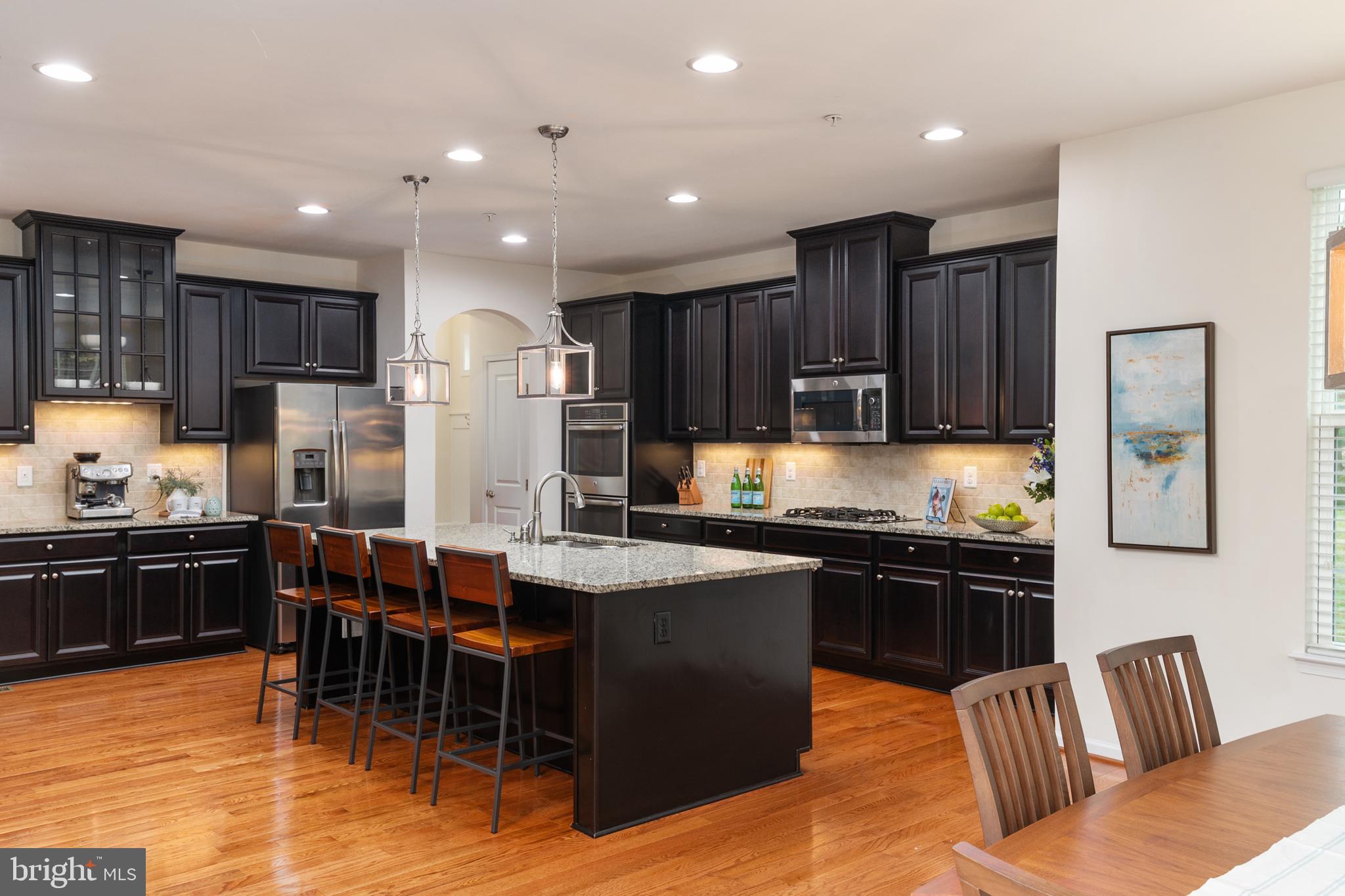 MONTGOMERY CROSSING - Residential