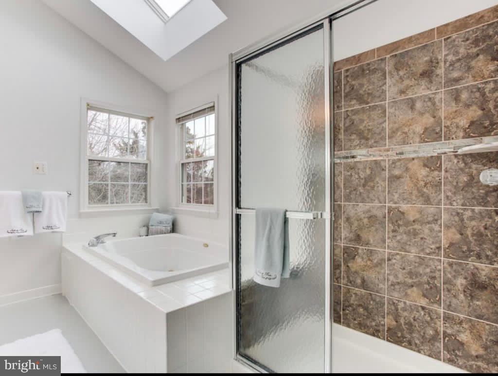 COLVIN HUNT - Residential Lease