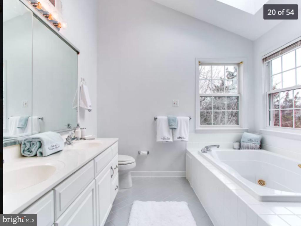 COLVIN HUNT - Residential Lease