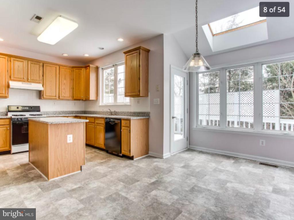 COLVIN HUNT - Residential Lease