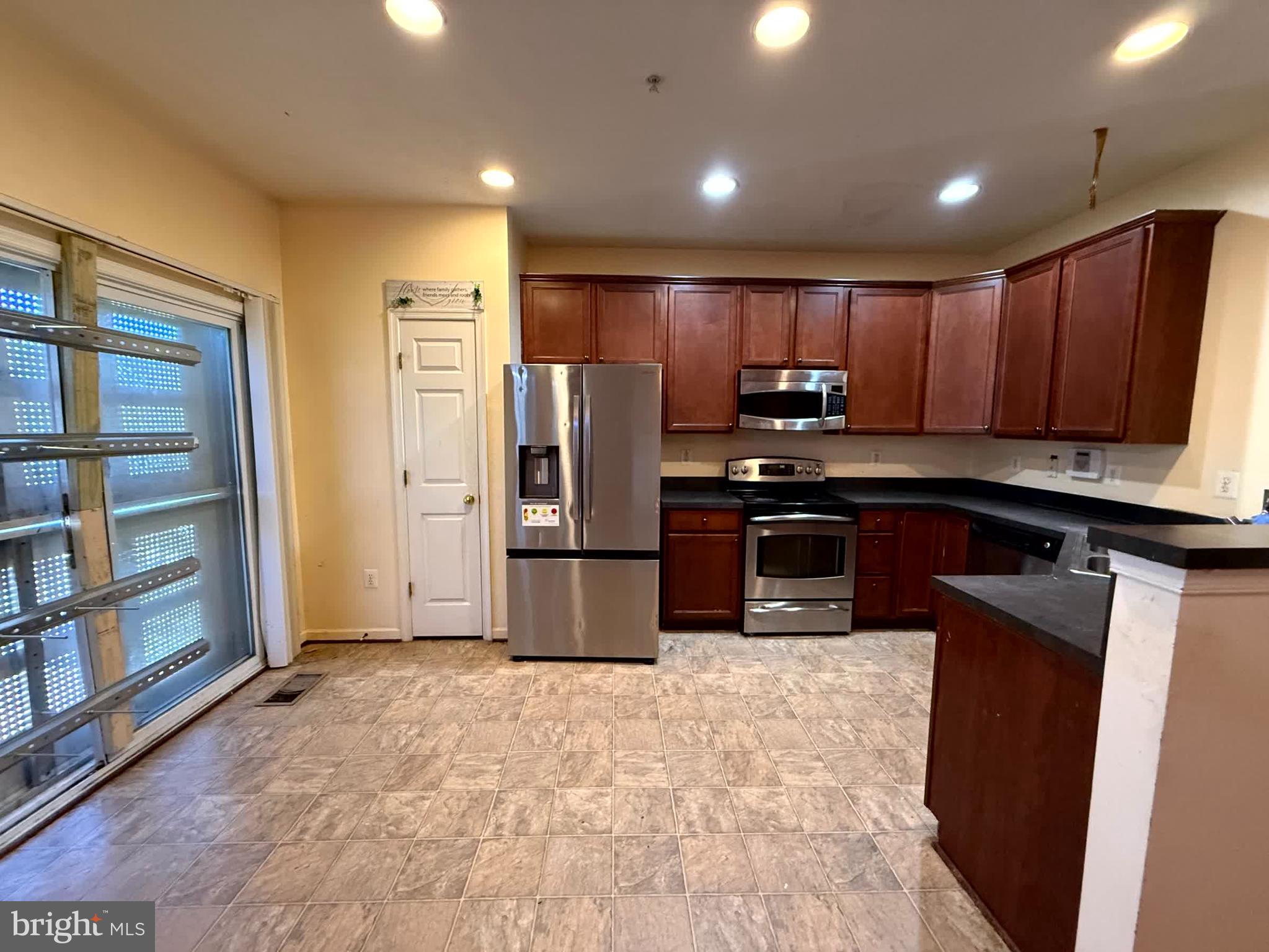 MIRAMAR LANDING - Residential