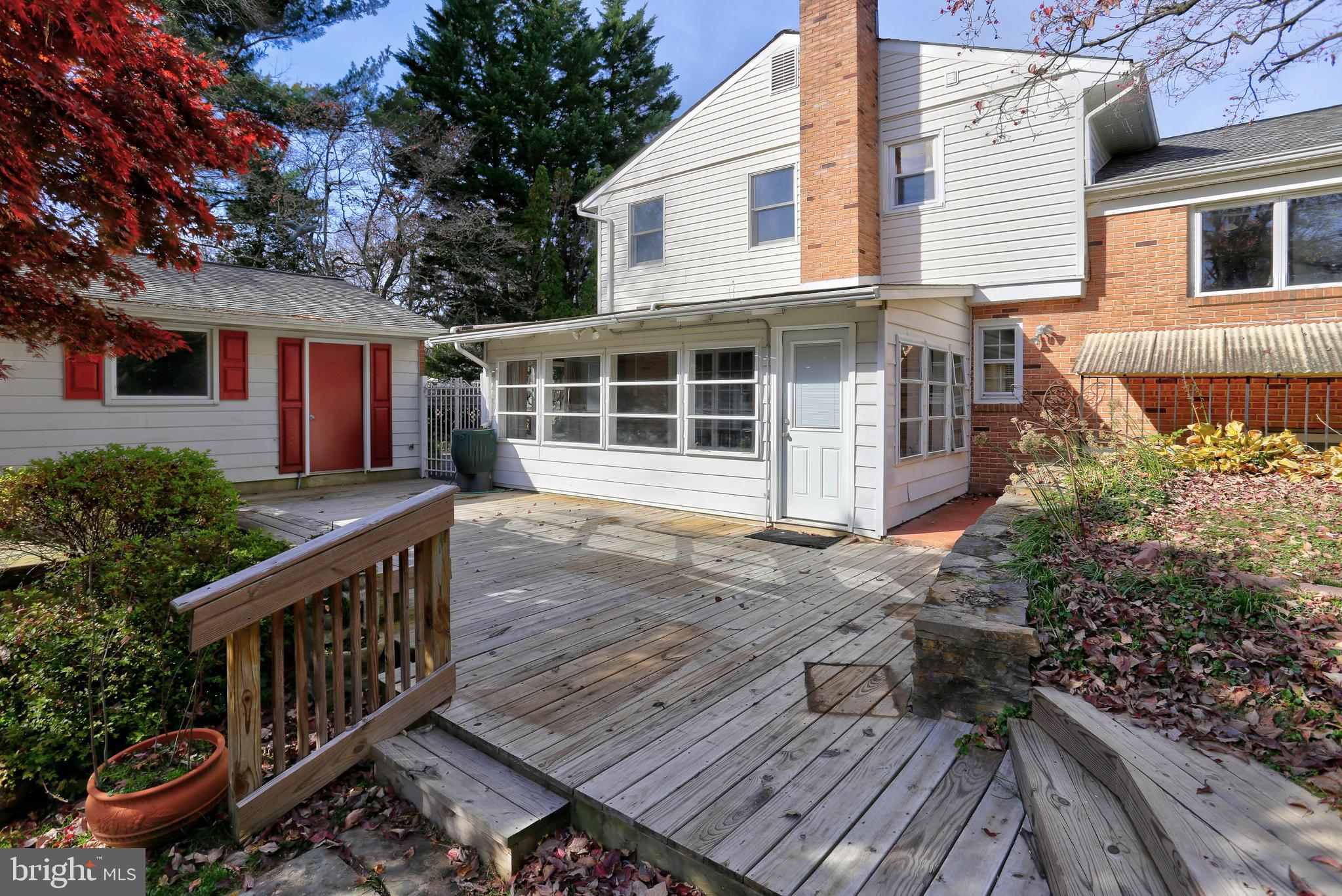 COLUMBIA HILLS - Residential