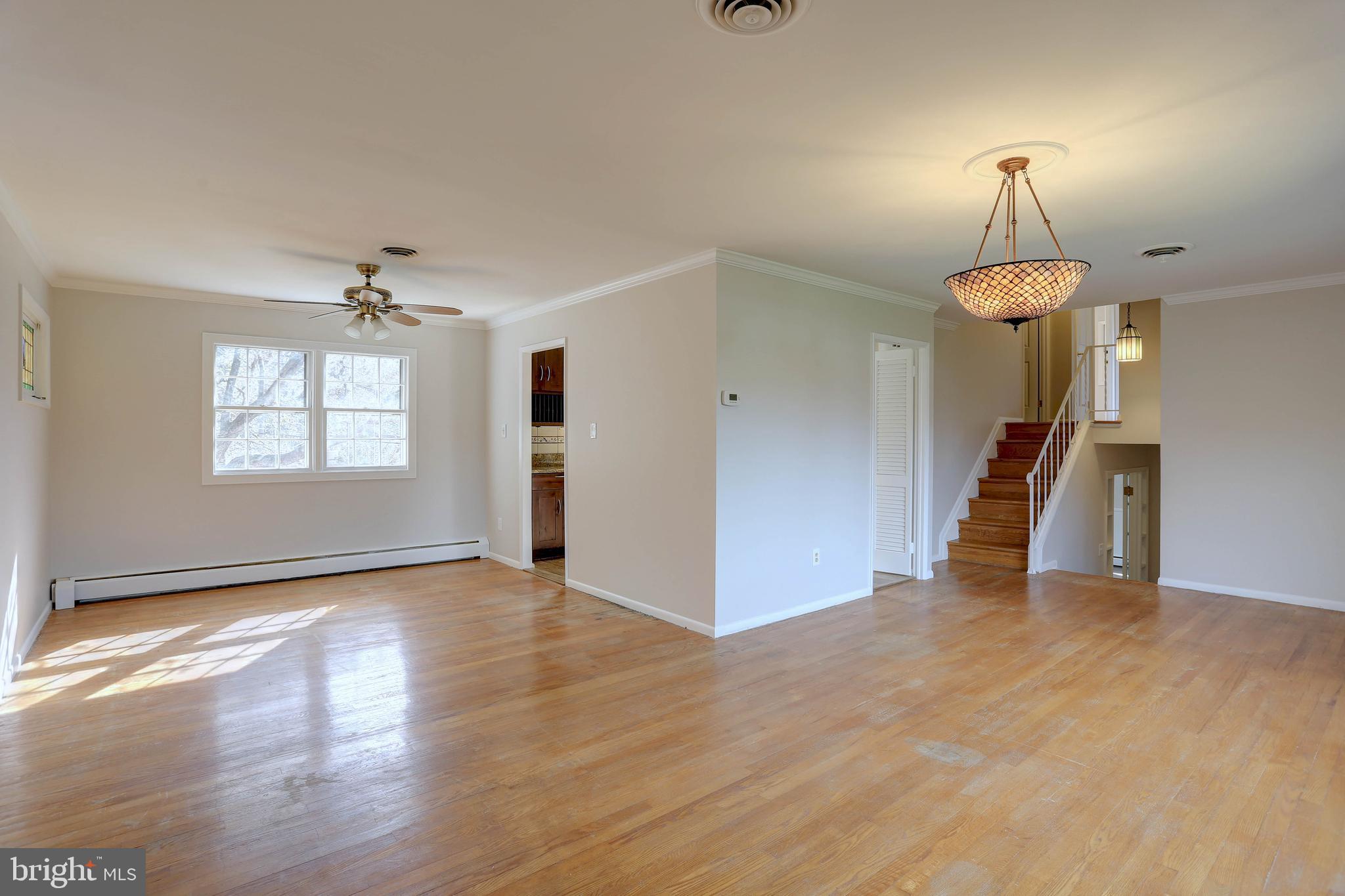 COLUMBIA HILLS - Residential