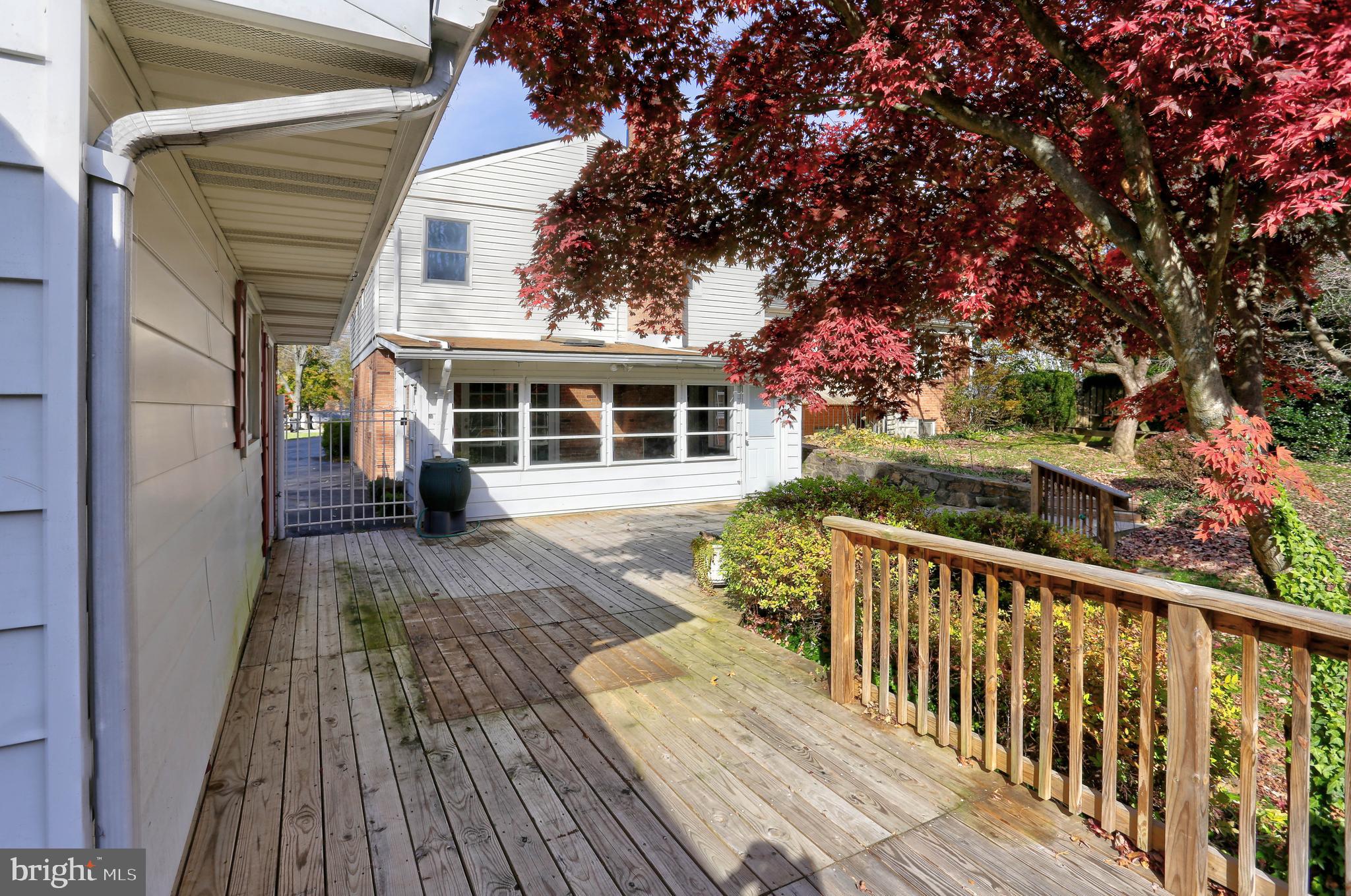 COLUMBIA HILLS - Residential