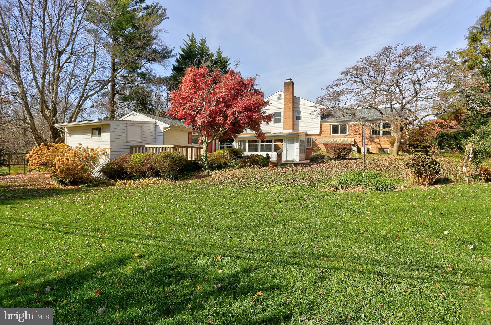 COLUMBIA HILLS - Residential