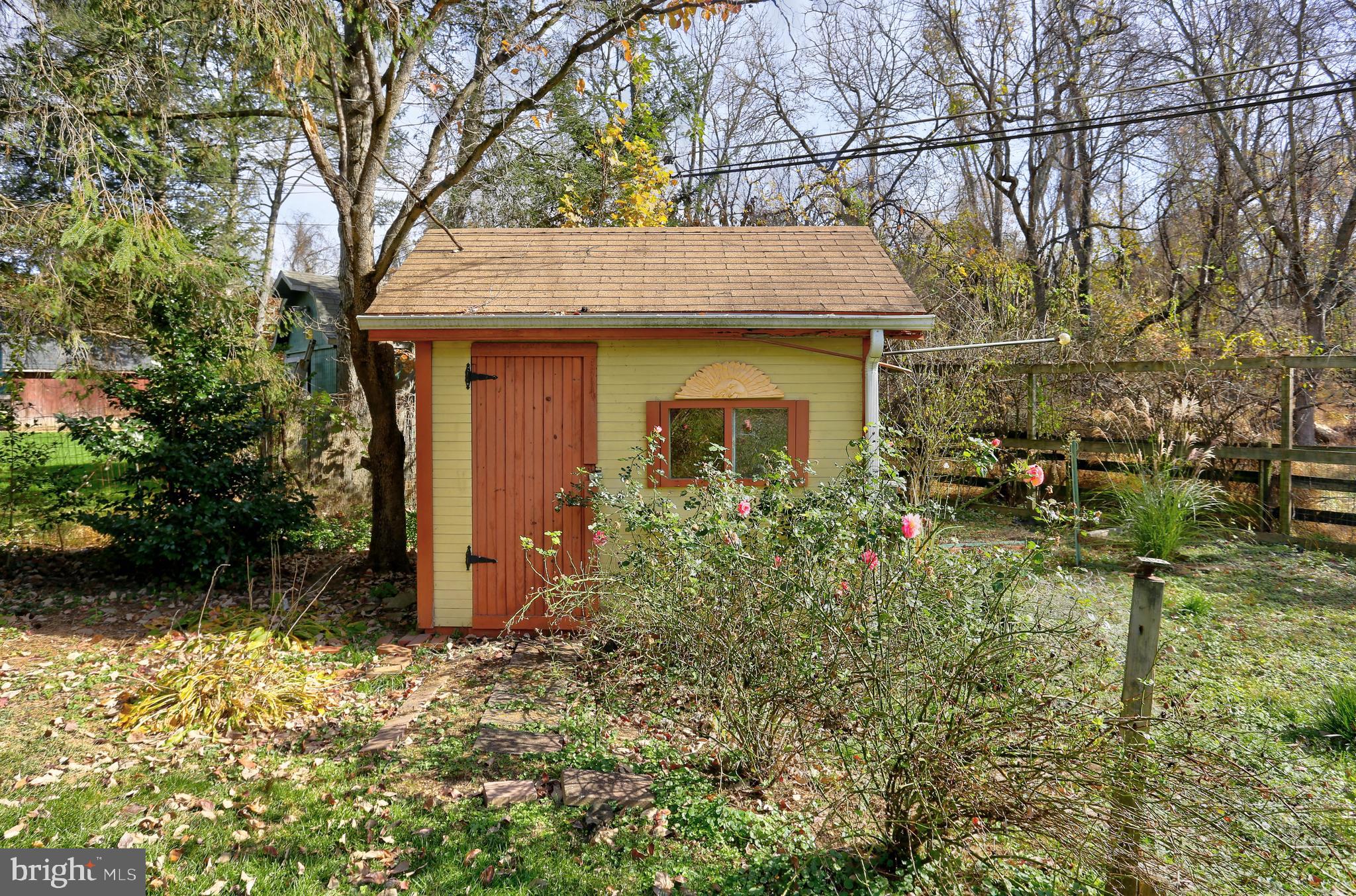 COLUMBIA HILLS - Residential