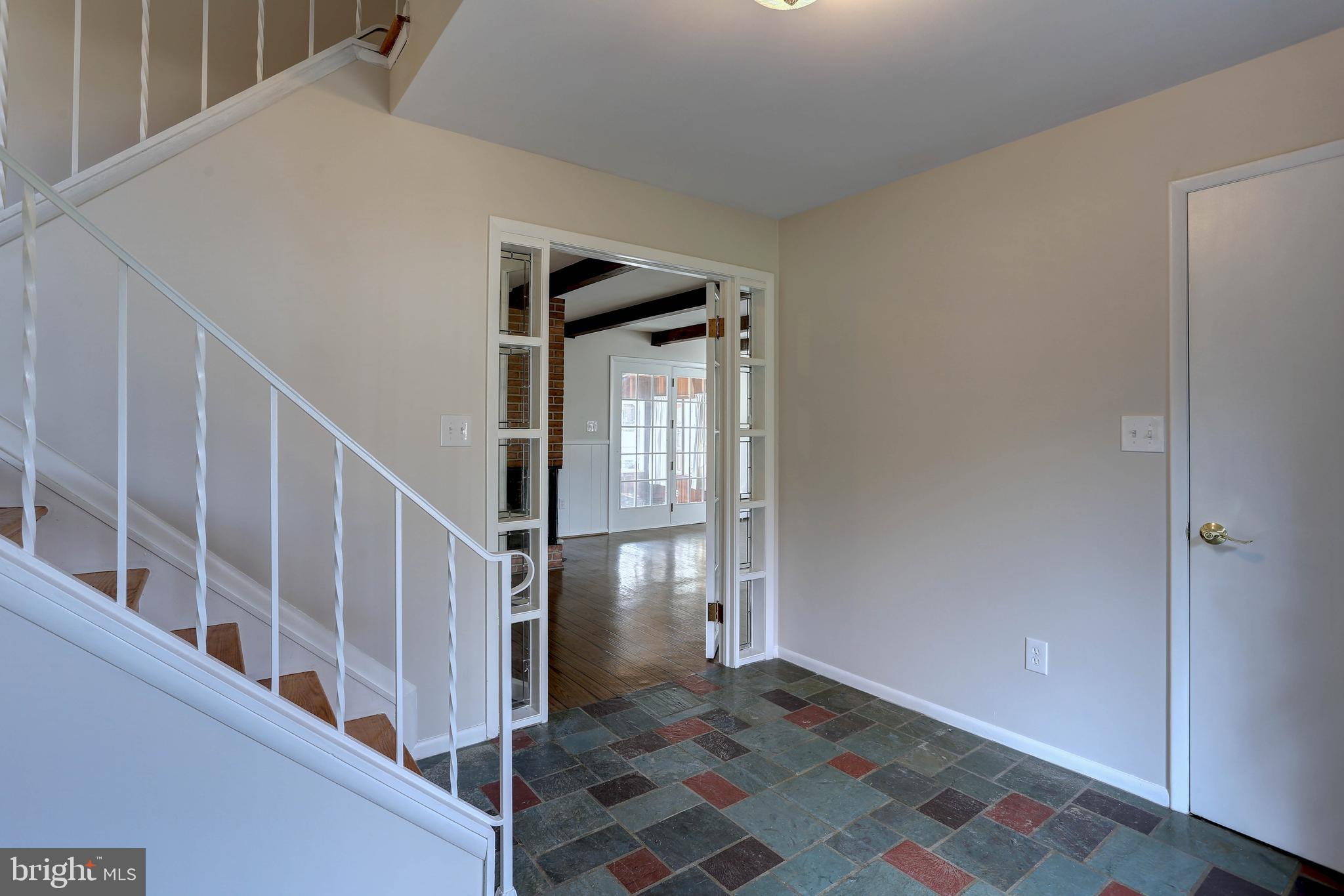 COLUMBIA HILLS - Residential