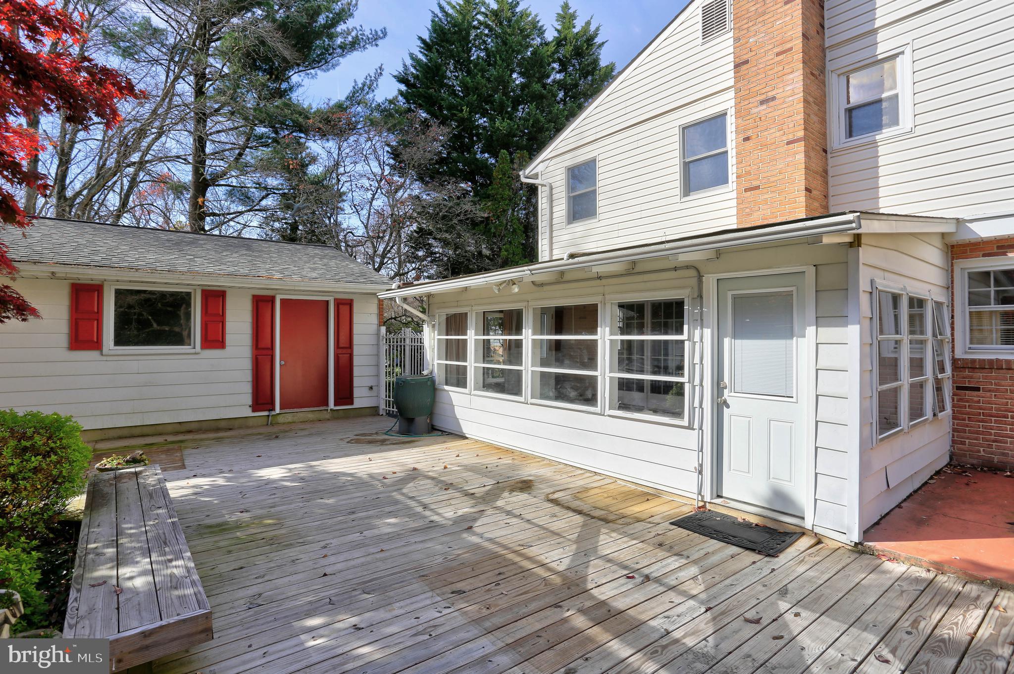 COLUMBIA HILLS - Residential