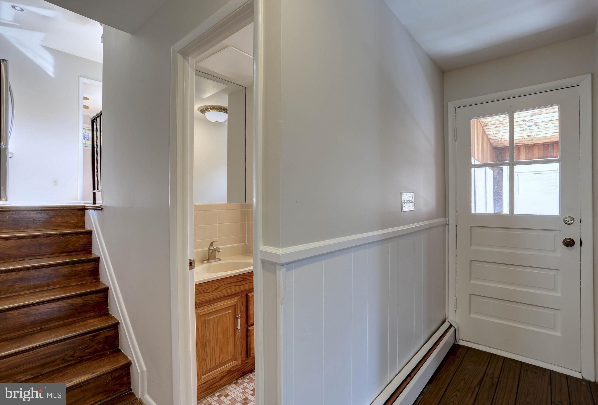 COLUMBIA HILLS - Residential