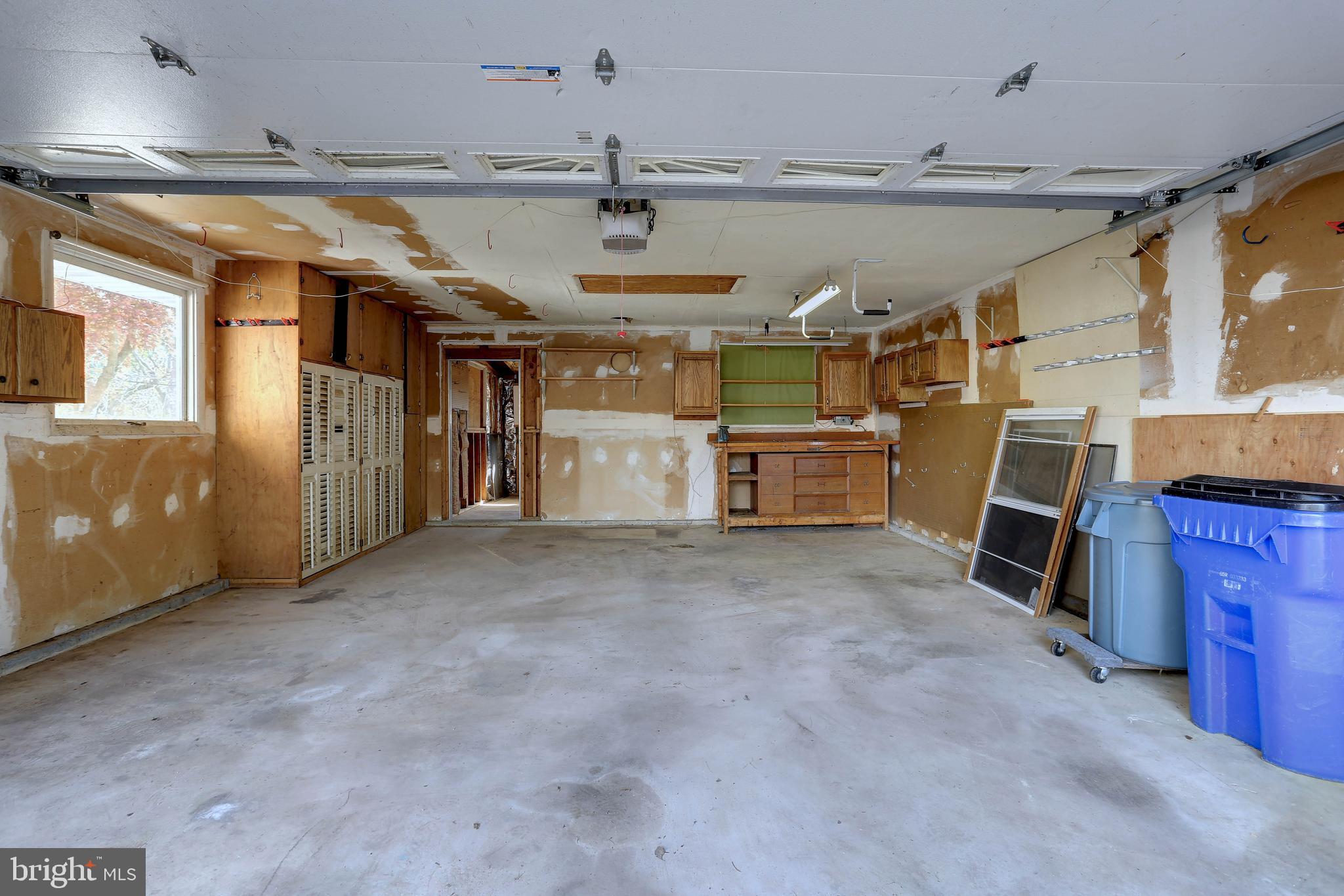 COLUMBIA HILLS - Residential