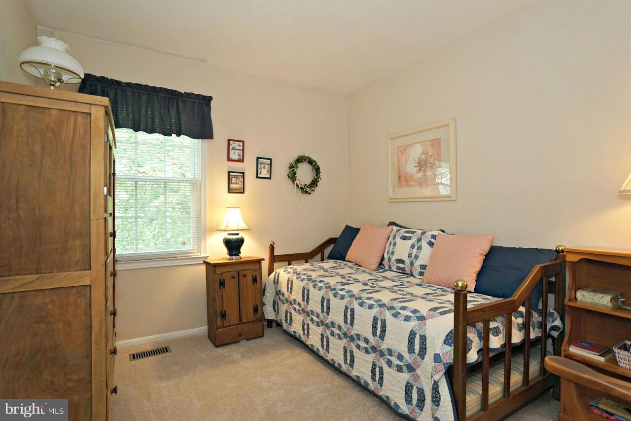 LAKEWOOD HILLS - Residential