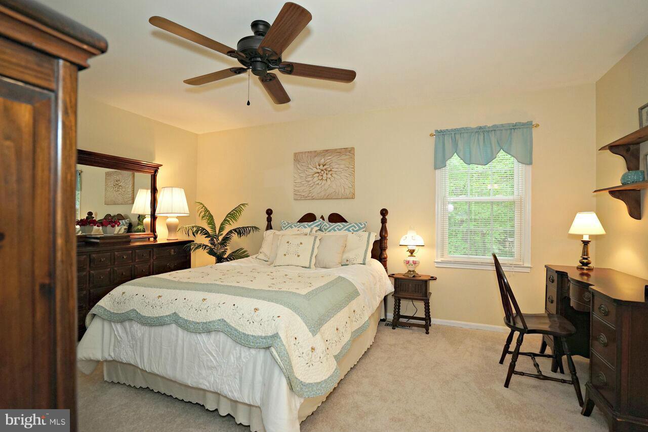 LAKEWOOD HILLS - Residential